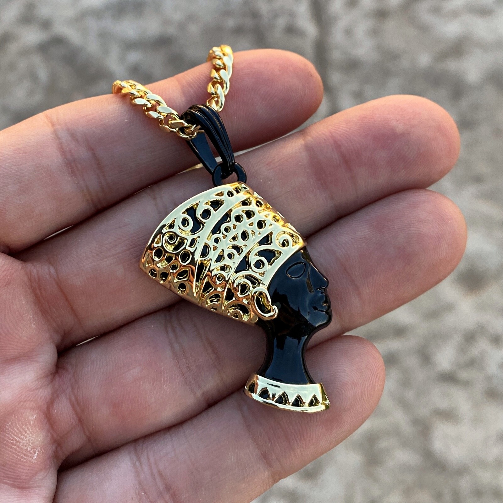 Queen Nefertiti Head Black and Gold Plated Pendant Cuban Link Chain Necklace 24″
