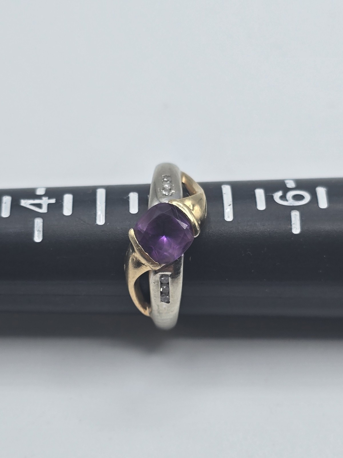 ​Solid 10K Two Tone Gold Amethyst Cushion Cut Diamond Accent Ring Size 5 2.60g