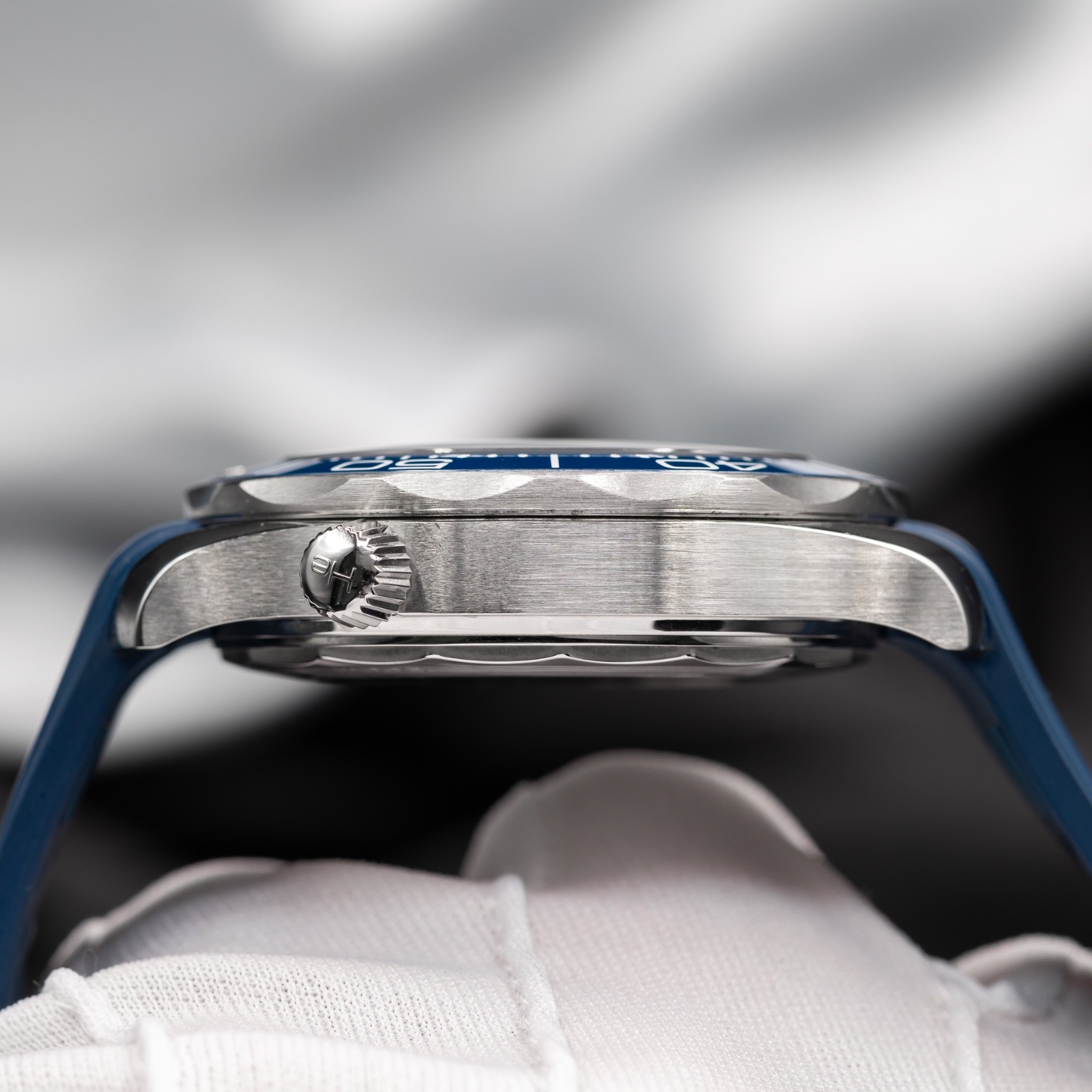 2023 Omega Seamaster Diver Blue Dial | 300M Master – Ref. 210.32.42.20.03.001