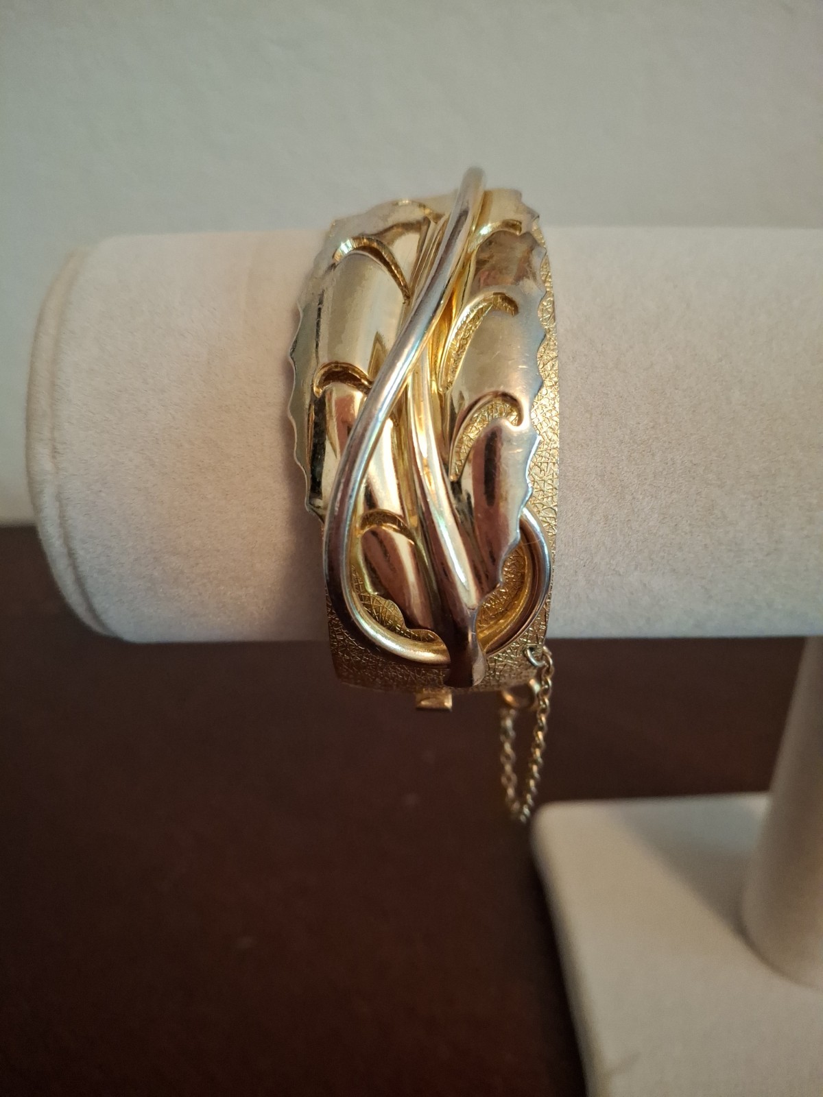 Vintage Rare Whiting & Davis Bracelet Gold Leaf Design With Safety Chain Size 7