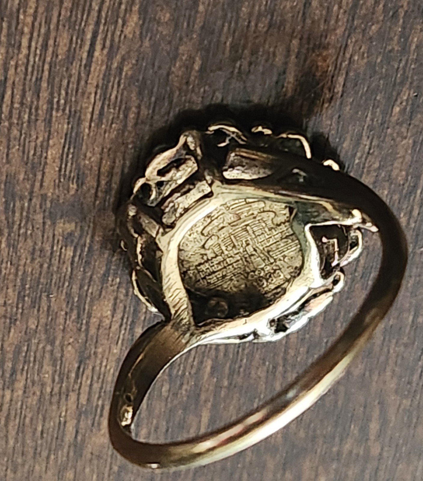 10kt Yellow Gold Vintage 1983 Chinese Panda Coin Ring 3 grams Size 6.5