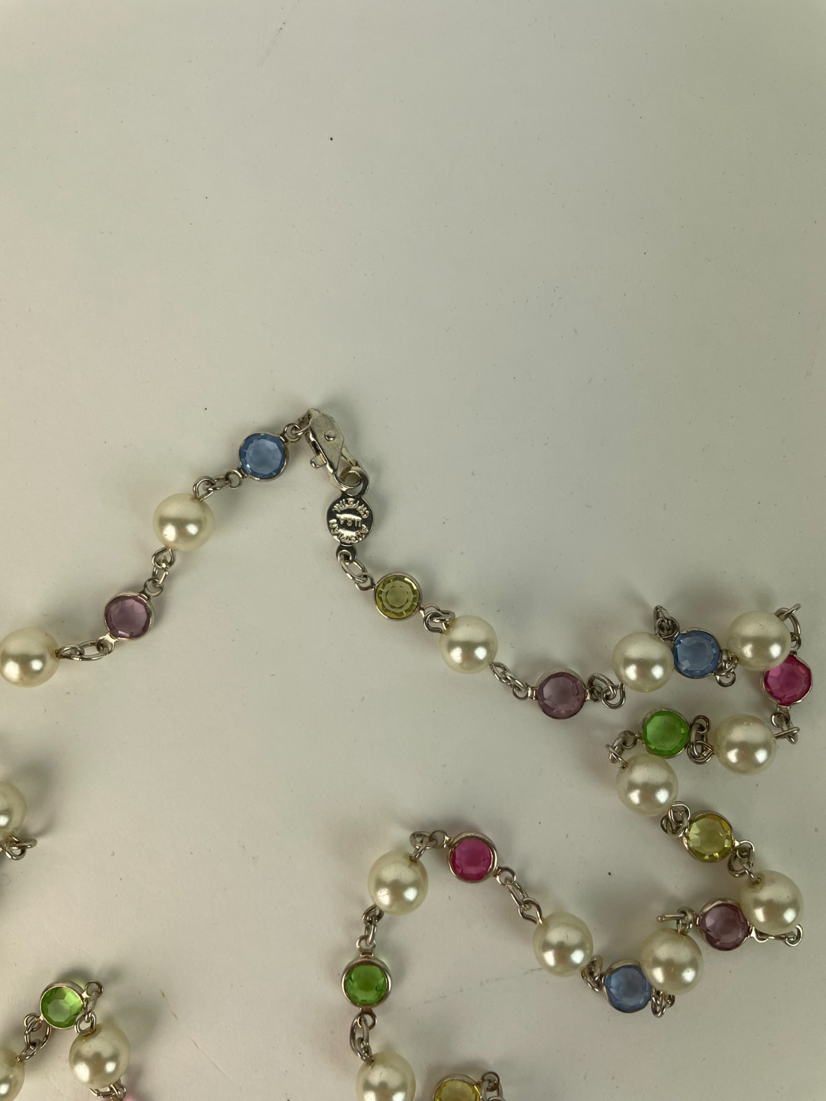 VTG. 1960s AUSTRIAN Multicolored Crystal Bezel Set Faux Pearl Necklace 35 in USA