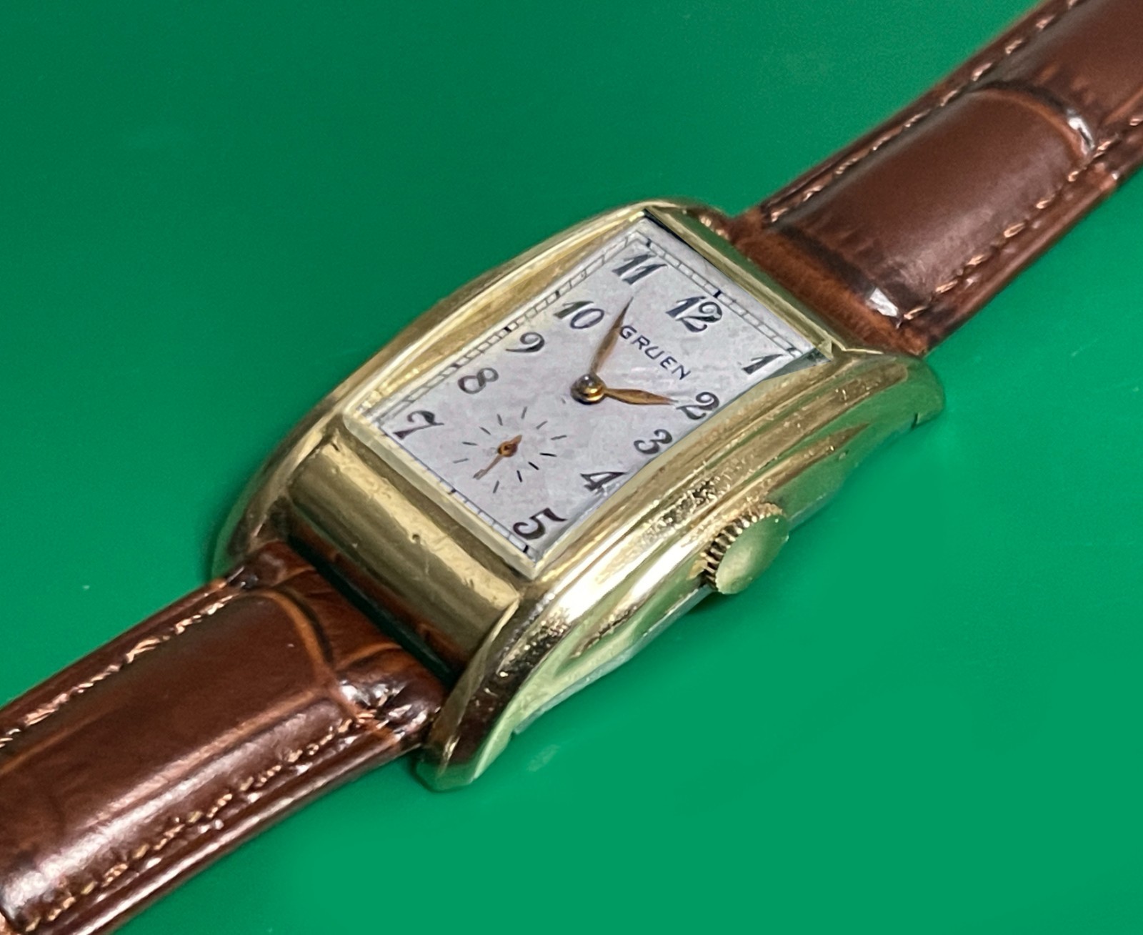 Vintage Late 1930’s GRUEN “Conoruma” Masculine Case Deco Stye Men’s Watch