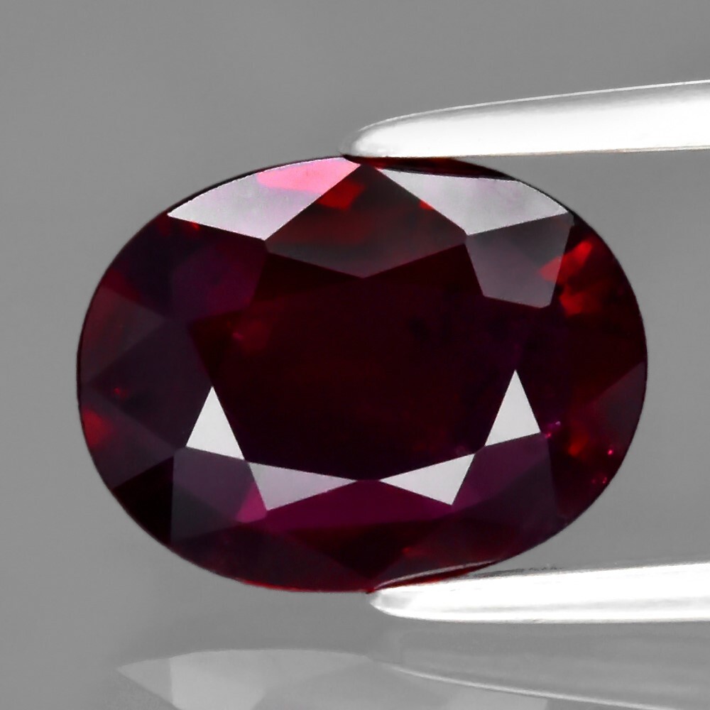 1.18ct 8.7×6.7mm Oval Red Ruby Mozambique Gemstone