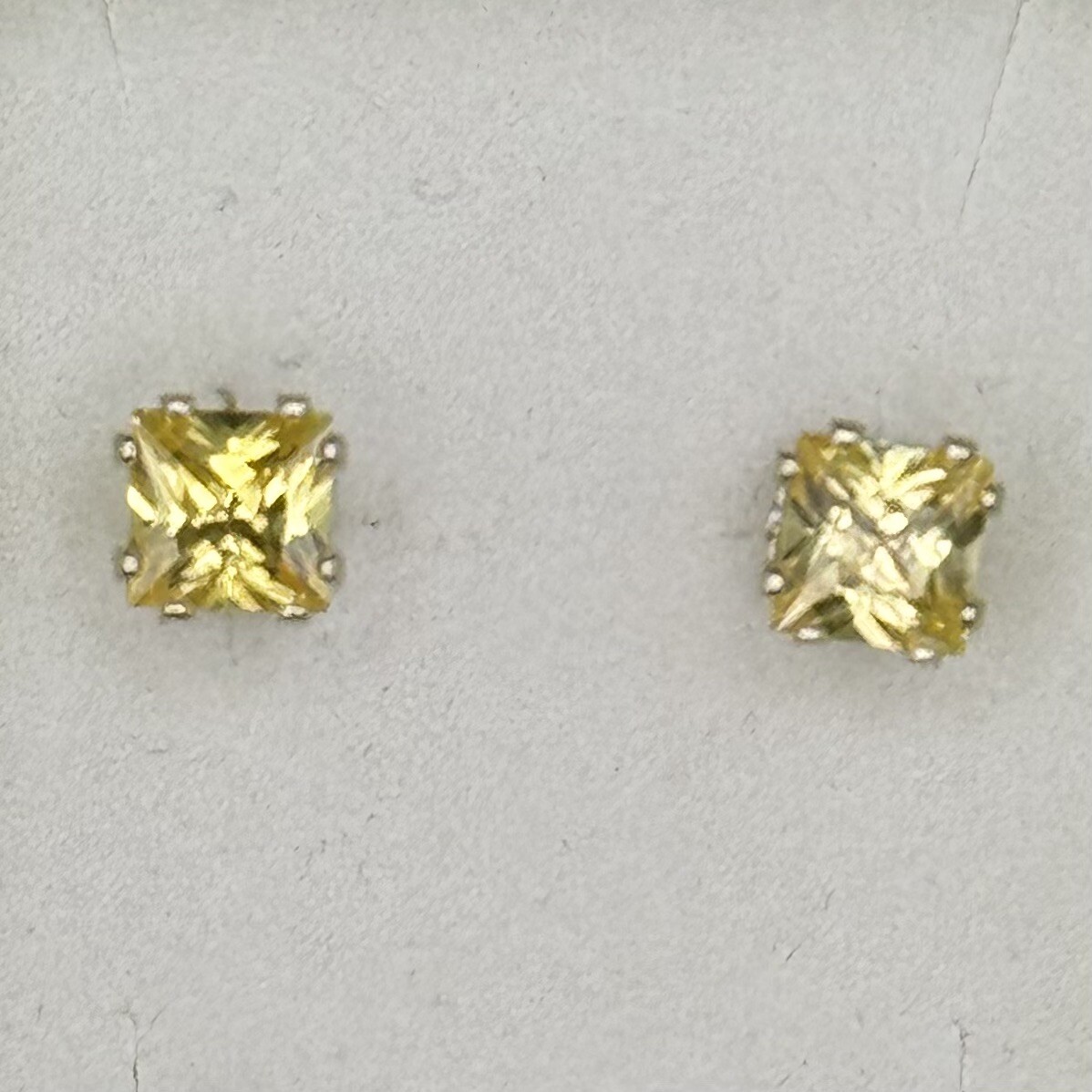 Jonquil (Pale Yellow) 6mm Studs – Made with Swarovski® crystals (#t)