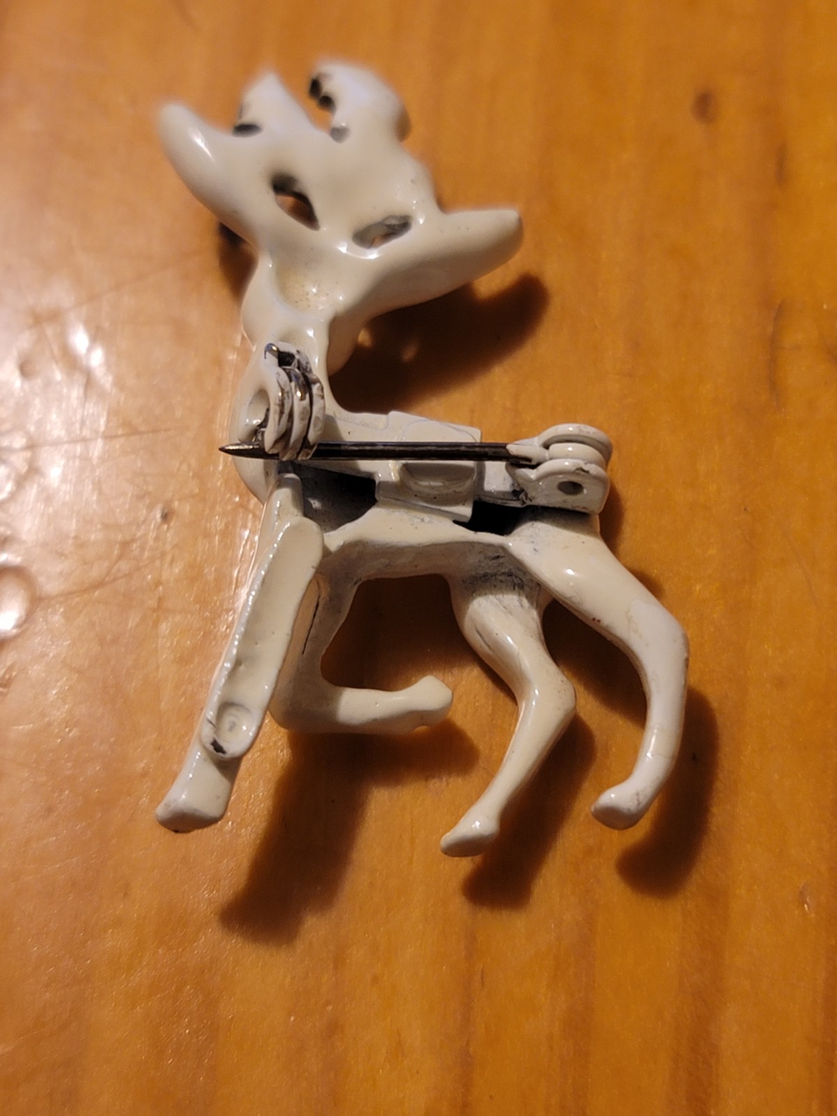 Gerry’s Enamel White Reindeer Brooch Pin Iridescent Christmas Signed Vintage