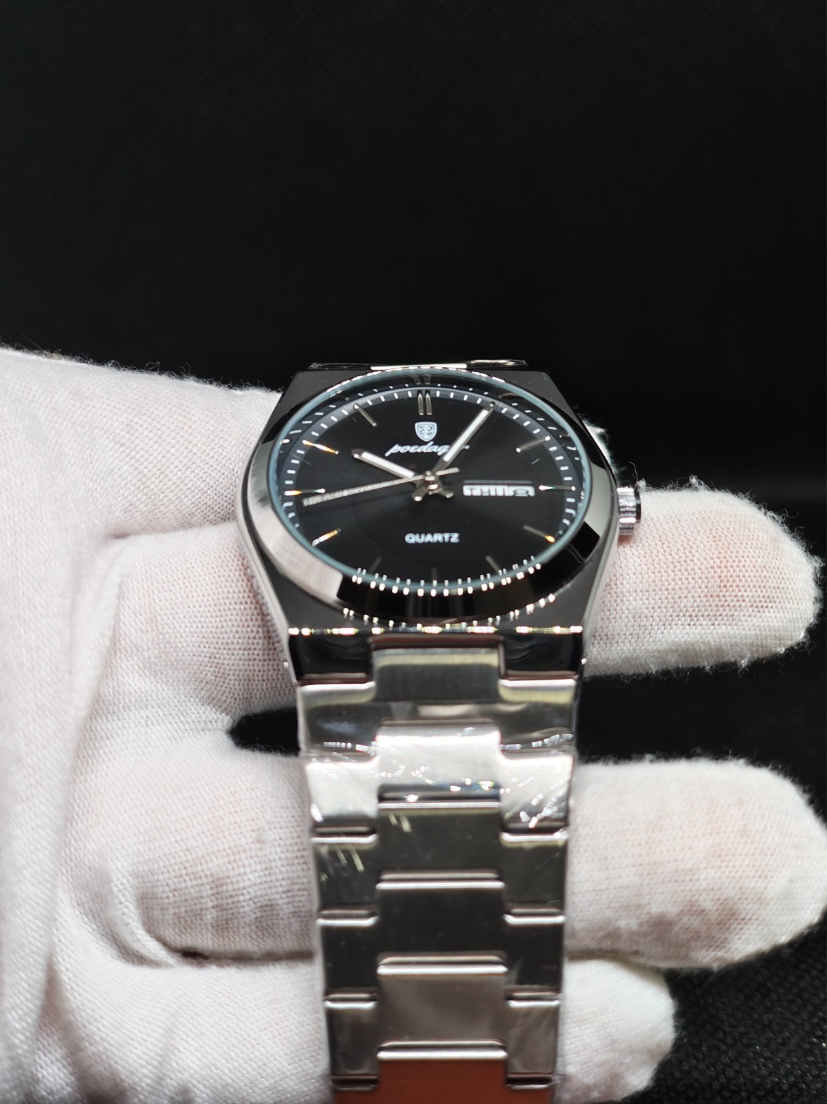 POEDAGAR Men’s Quartz Watch Black Dial Stainless Steel Day Date Silver