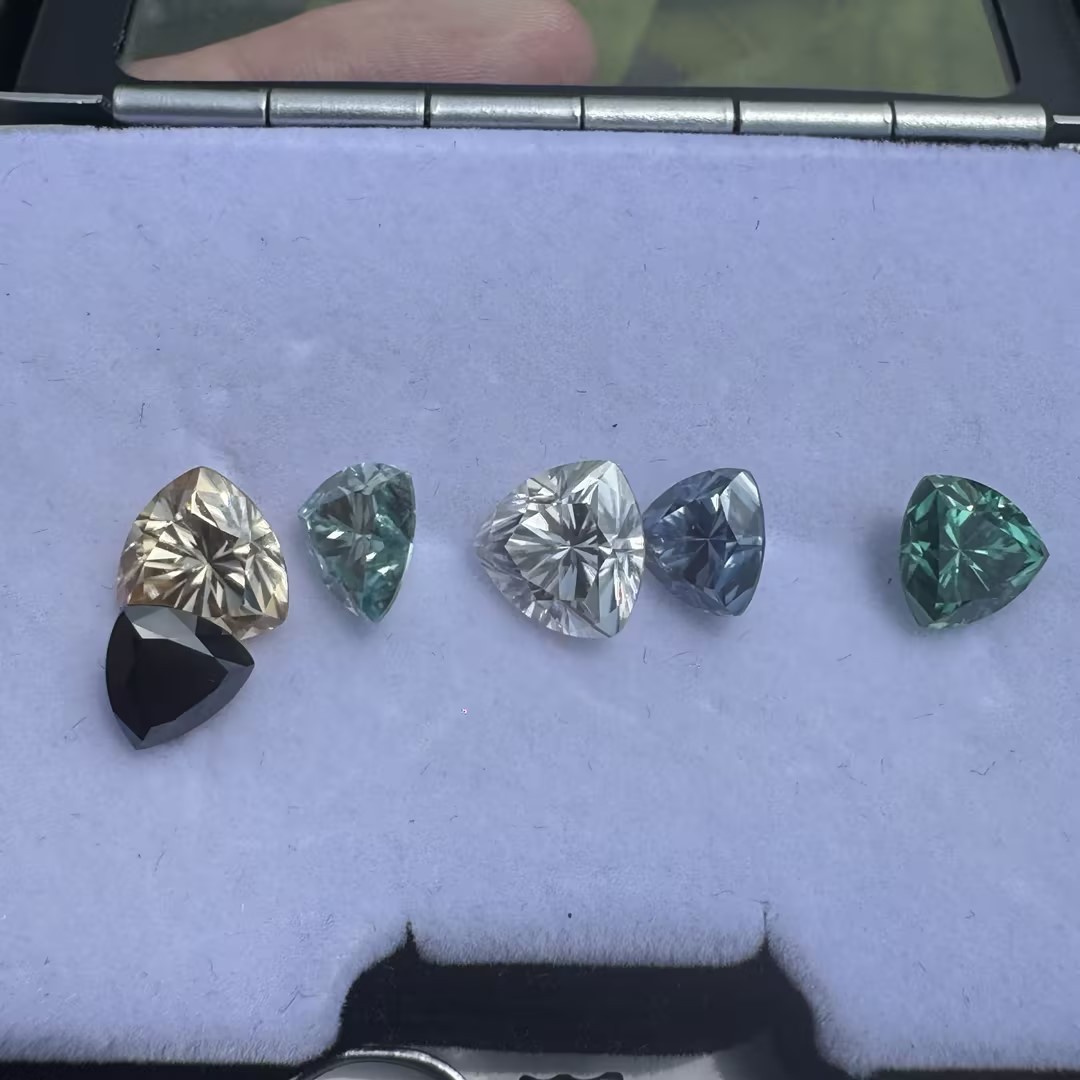 0.5-10ct Trillion Cut Multiple Color Option Moissanite Loose D Color VVS1 GRA