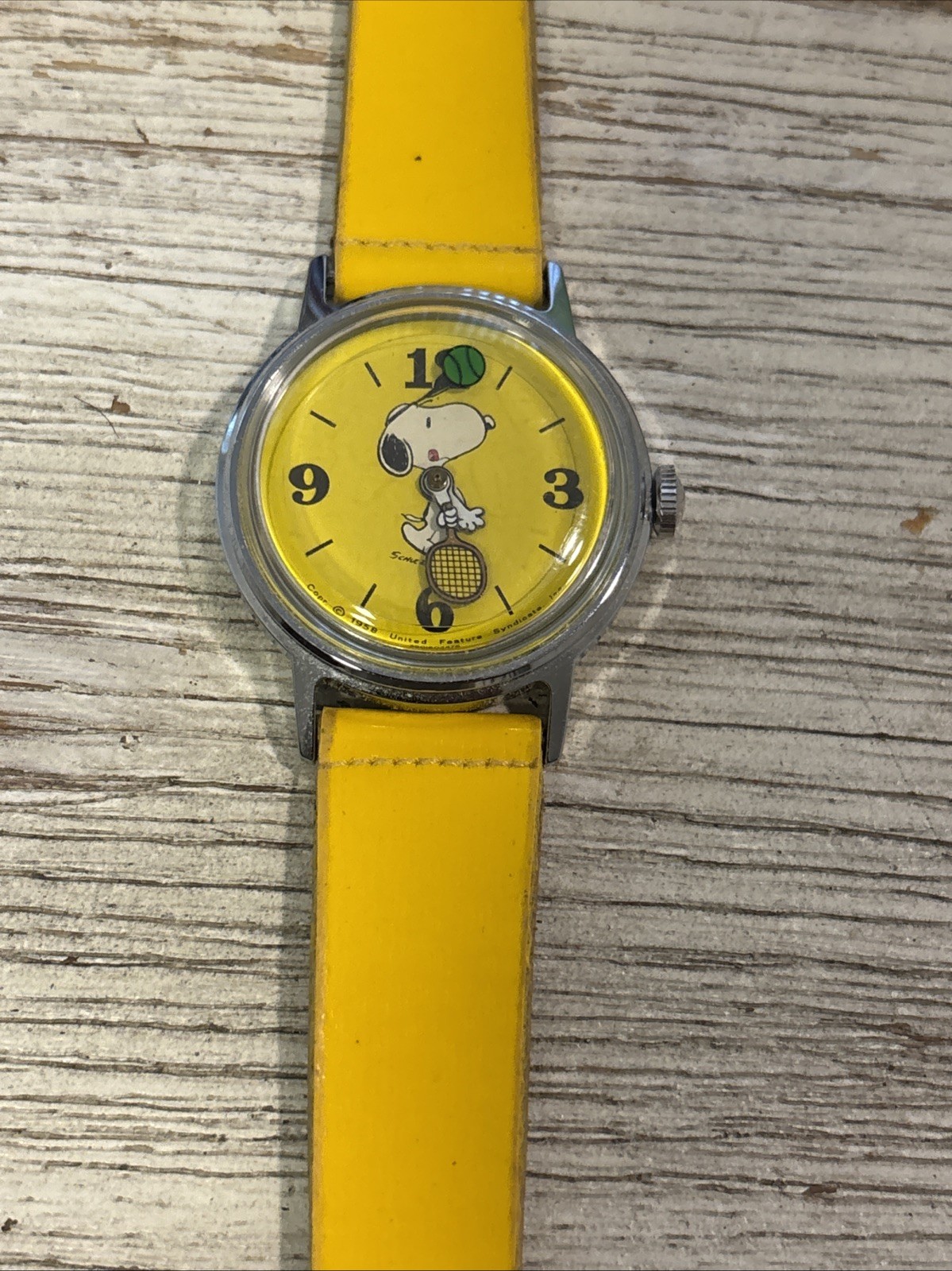 1970s Timex Snoopy Tennis Yellow MYSTERY BALL wristwatch – Vintage working