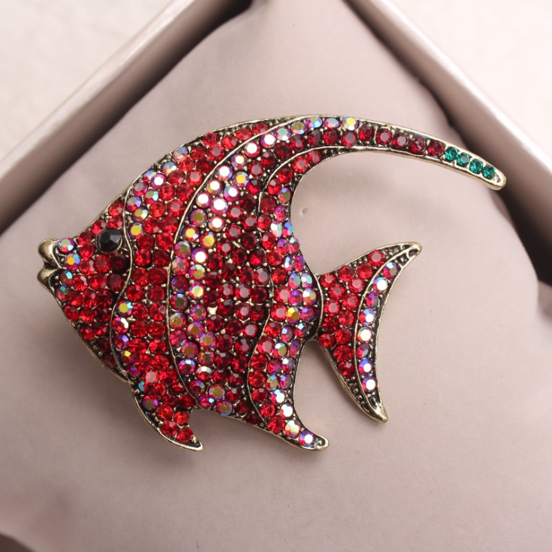 Vintage Red Fish Brooch with Rhinestones: Retro Jewelry Accessory, Perfect Gift