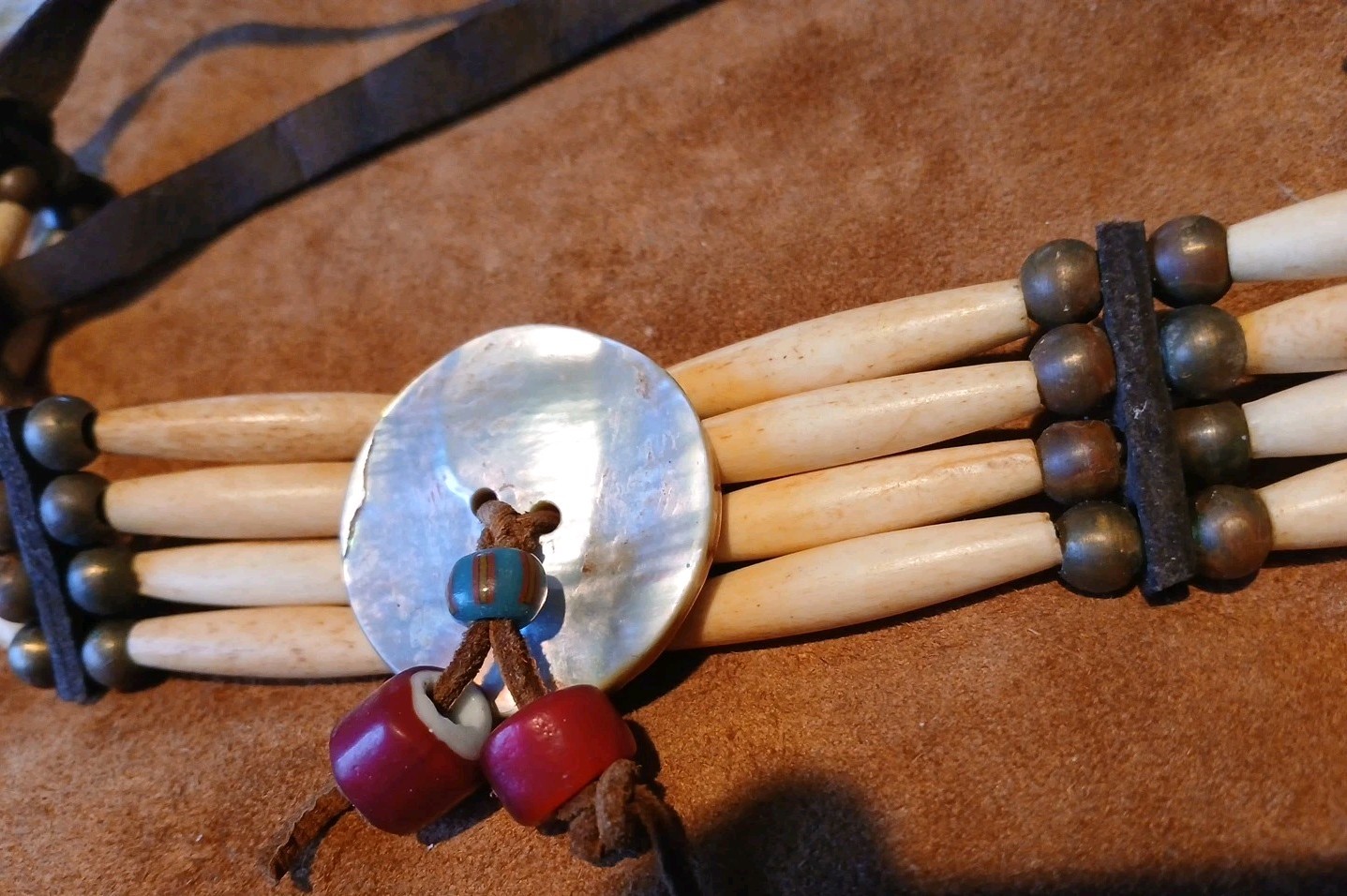 VINTAGE NATIVE AMERICAN CHOKER with BONE ABALONE BRASS & GLASS BEADS LEATHER. #2