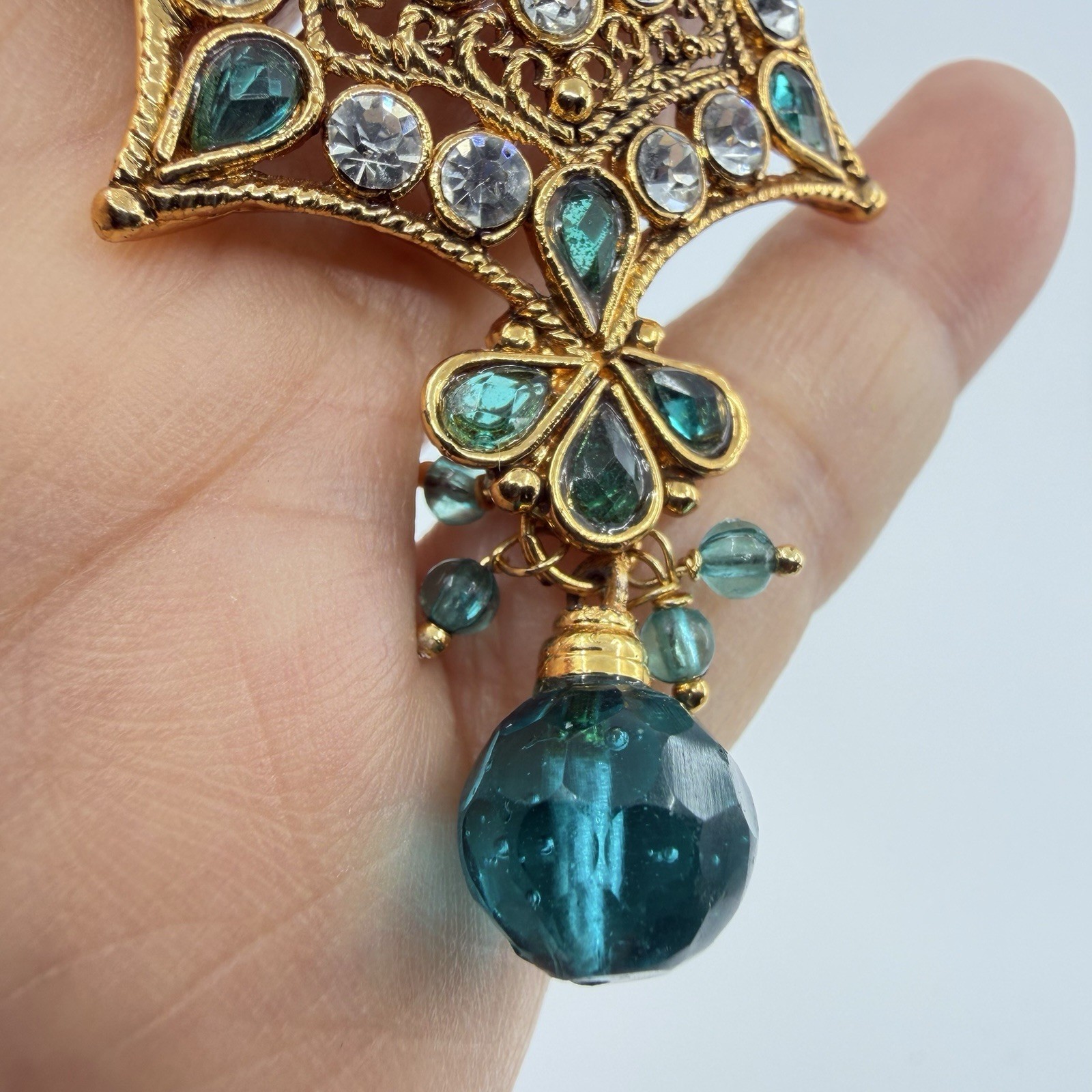 Gold Tone Ornate Multi Pointed Pendant Accented Clear Teal Rhinestone 16”
