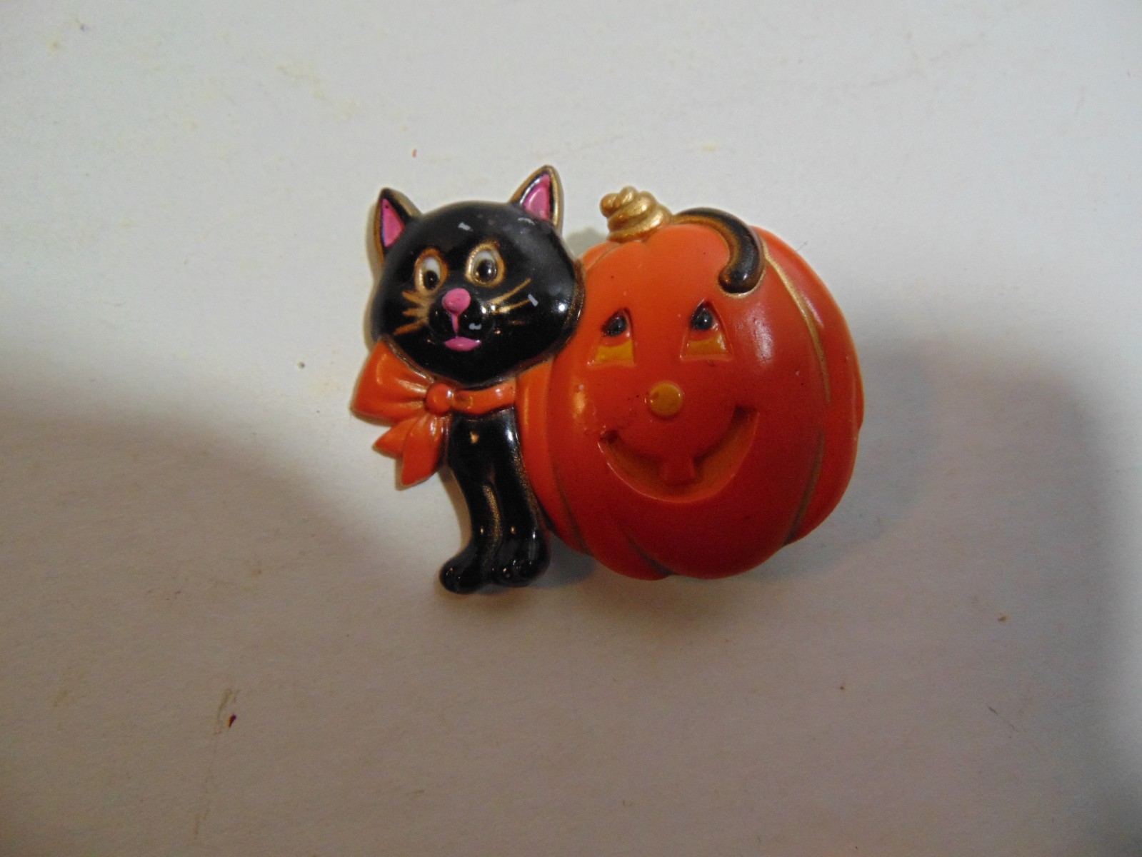 5- HALLOWEEN/FALL FASHION PINS-BLACK CAT, PUMPKIN, GHOST, MOOSE-VINTAGE