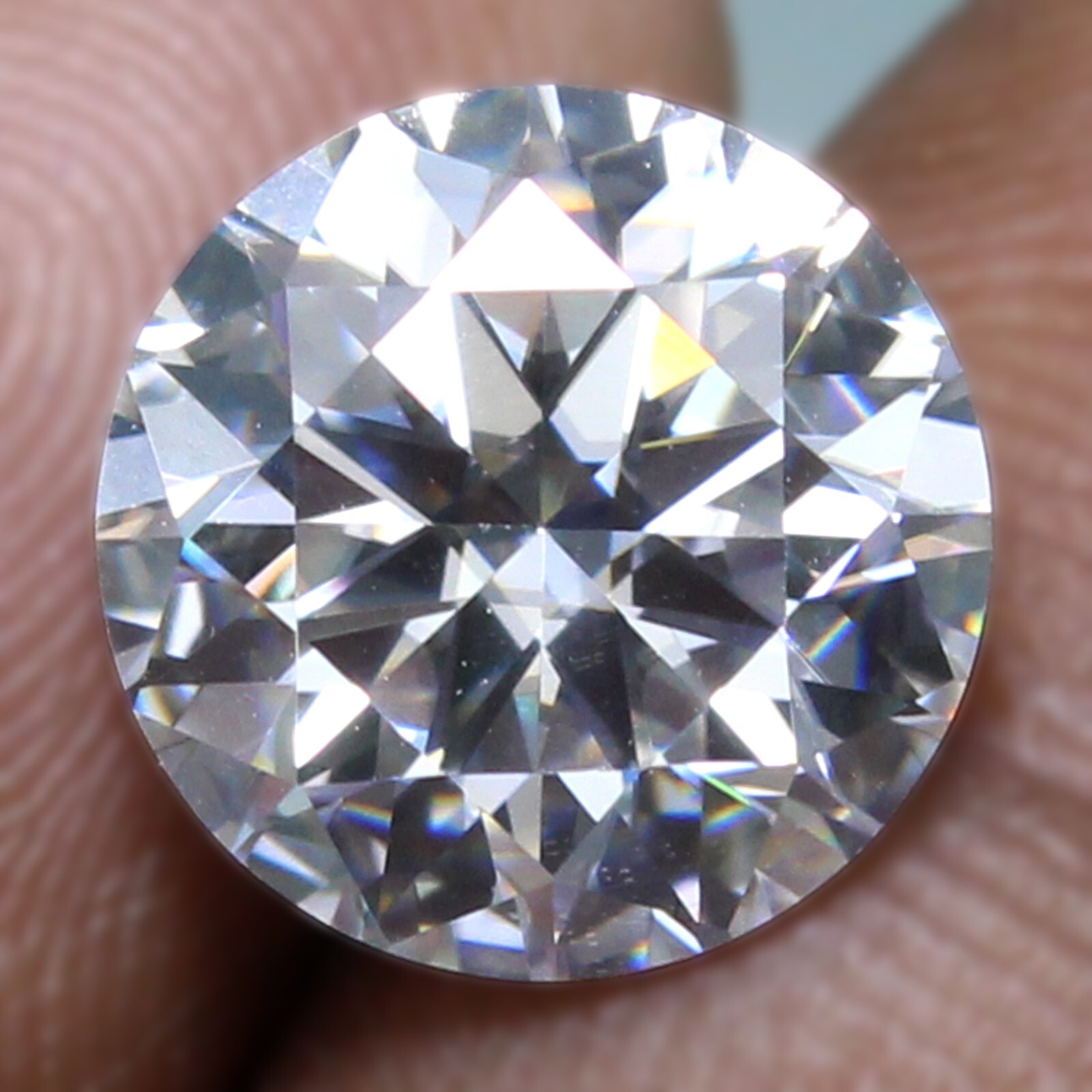 Natural DE Color VVS1 Clarity Brilliant Cut 7.00 MM Round White Loose Diamond