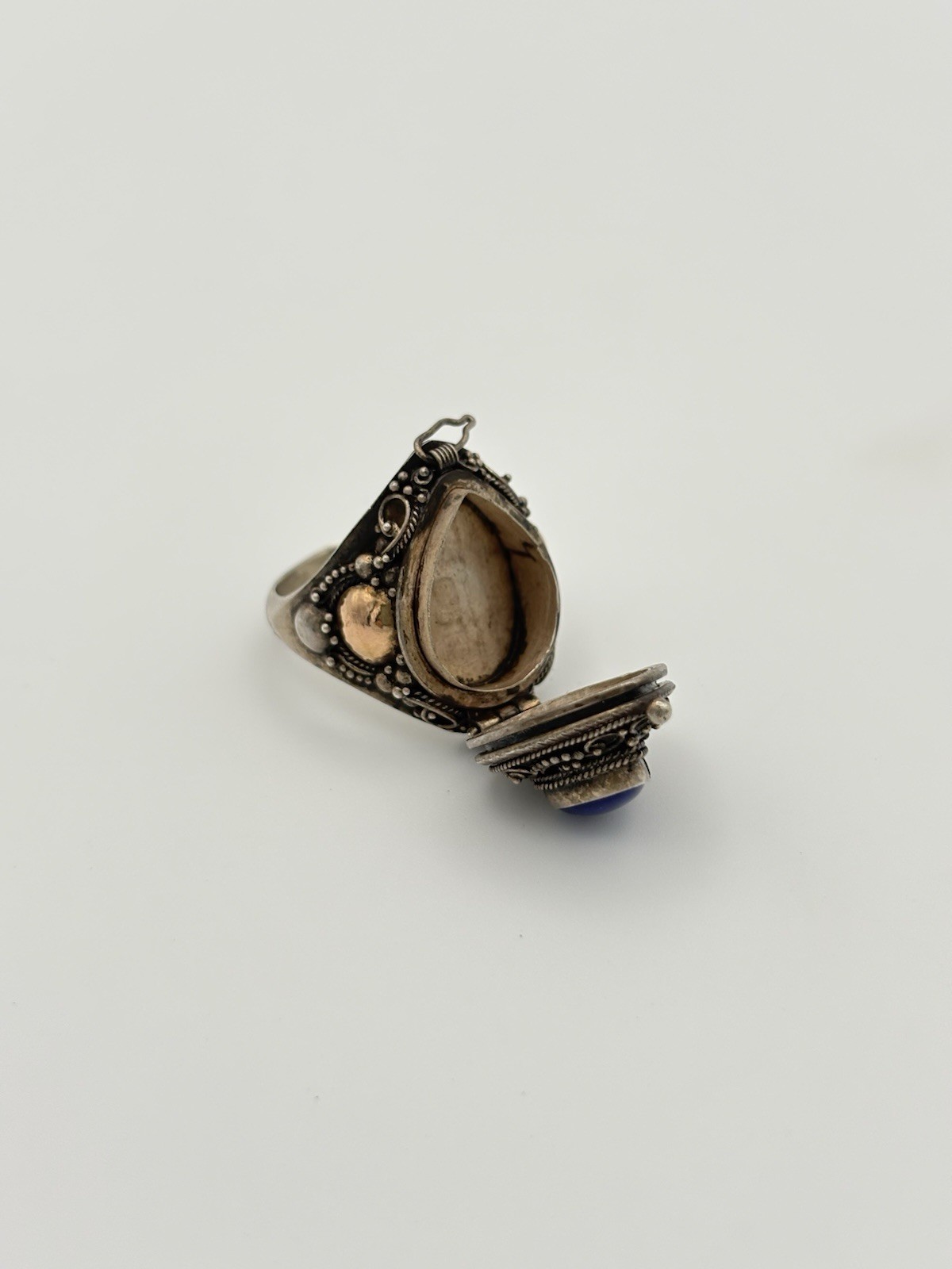 Antique Sterling Silver Filigree 18k Gold Accents Poison Pill Ring Size 8.5