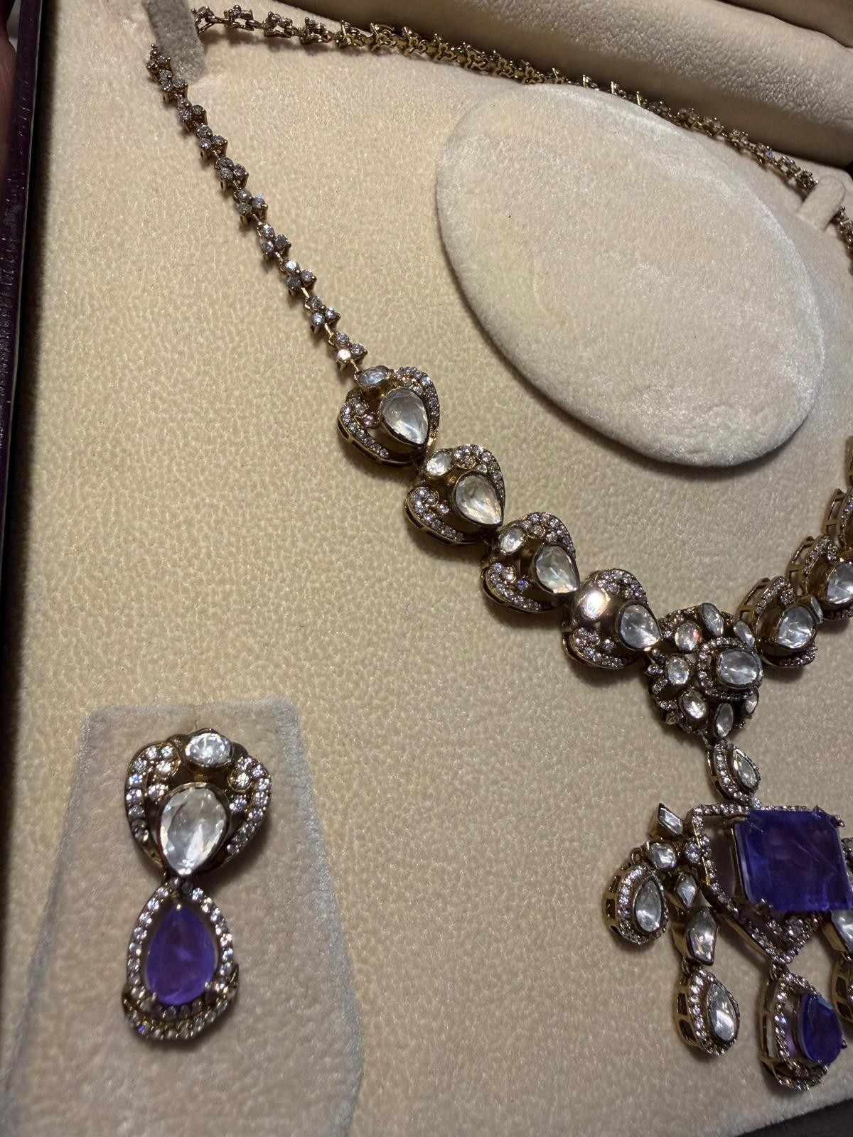 Gold plated Victorian styled 925 silver hall marked necklace set.