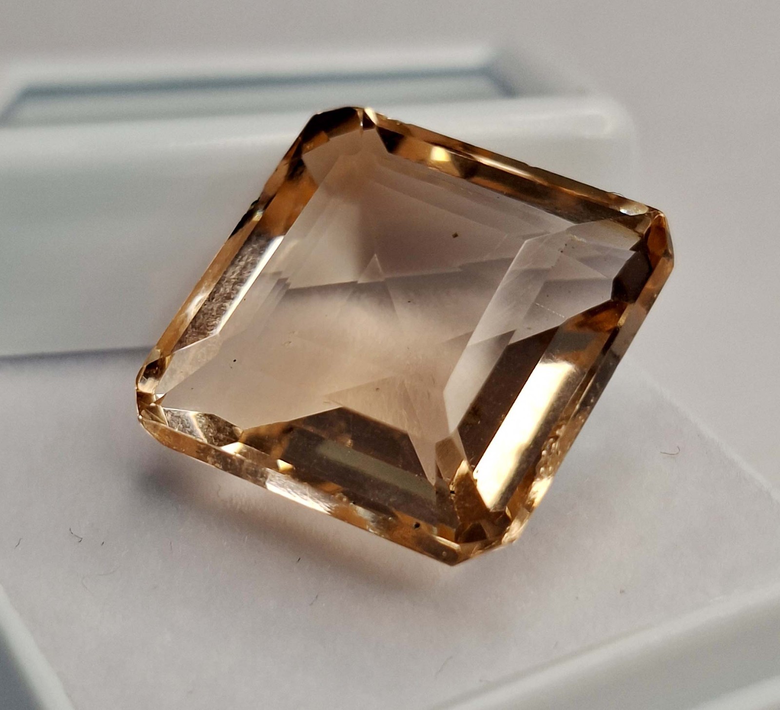 Peach Morganite Square Cut 15-17 Carat Natural Certified Loose Gemstone RK872