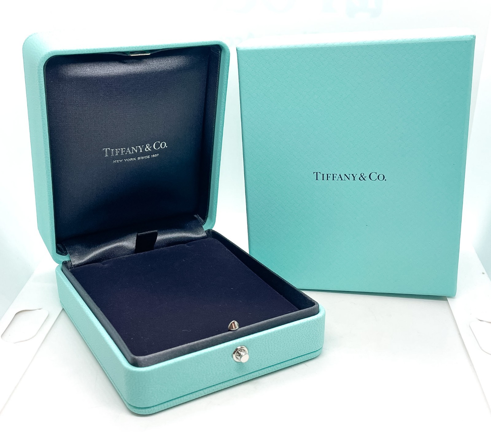 Tiffany & Co. Blue Leather Necklace Holder Box Case 4″ x 3.25″ x 2″