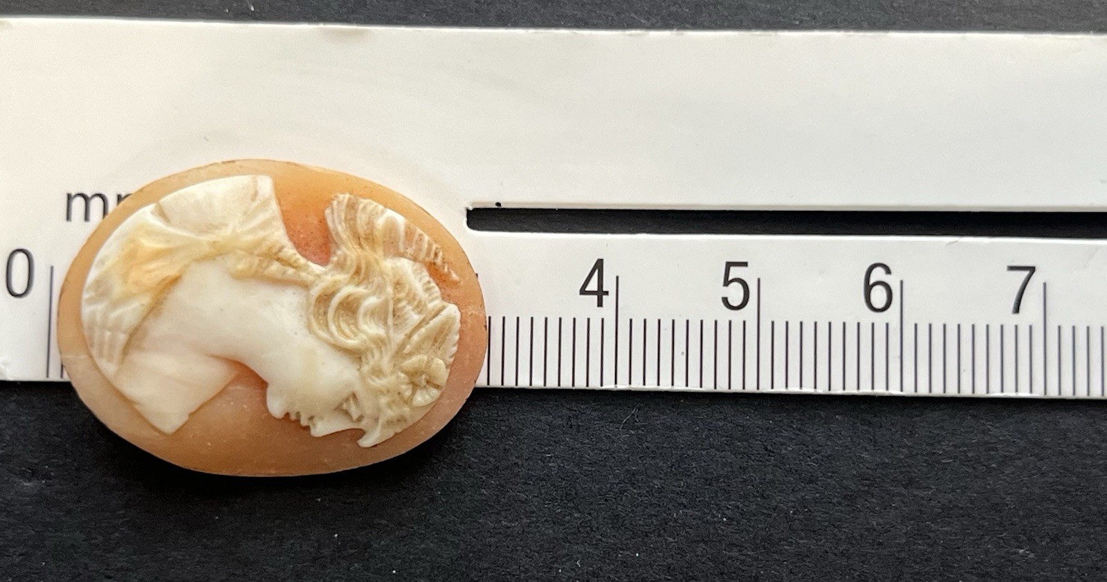 Hand Carved Italian Shell Cameo Goddess Lady Oval Cabochon 22.65ct 31x23mm AAA