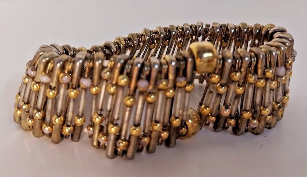 Metal/Beaded Bracelets 7 Pieces Assorted 1.5 in Wide Approx Jewelery