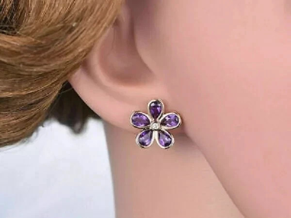2.1Ct Pear Cut Lab-Created Amethyst Women’s Stud Earrings 14K Yellow Gold Plated