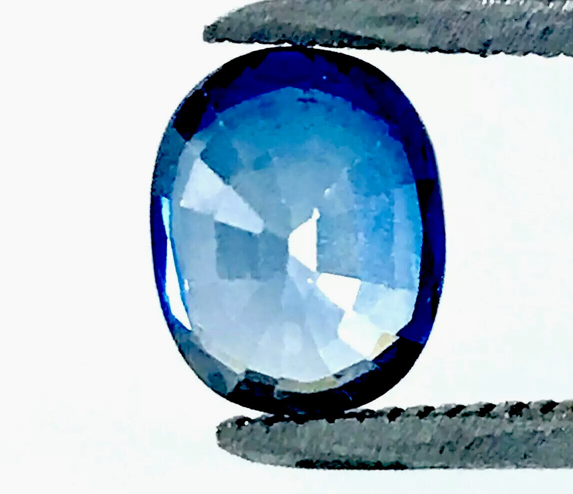 3.85 ct Natural Royal Blue Sapphire ,VVS,Excellent Oval Cut,9 mohs