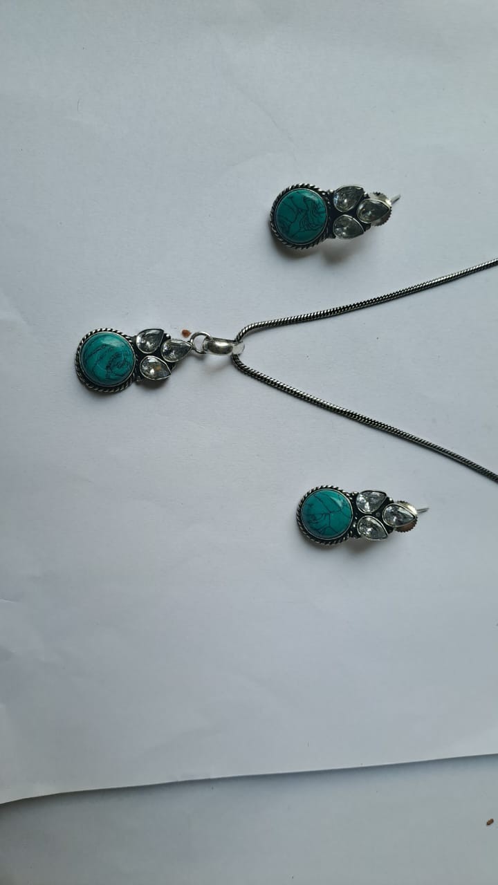 Elegant Indian Drop Earrings, Bridal Jewelry, Traditional Wedding Earrings 234