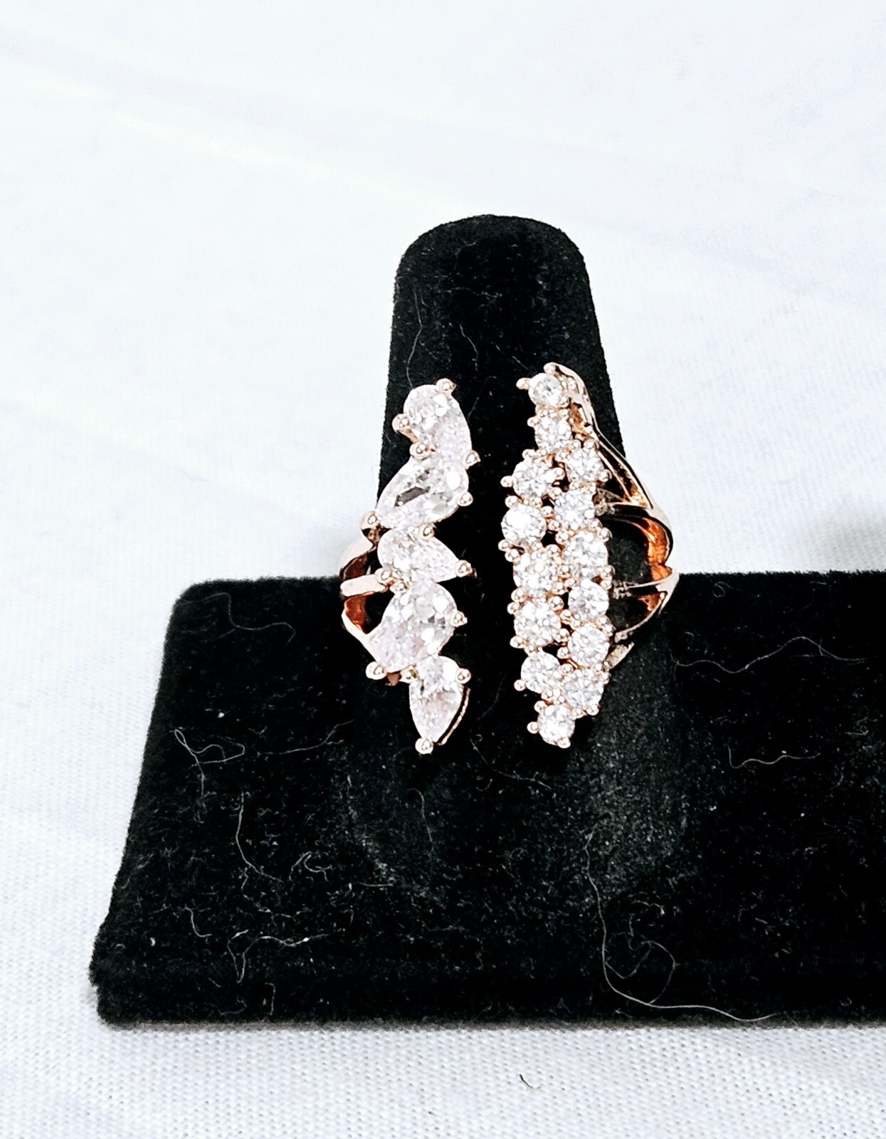 Rose Gold Tone Split Ring With Clear Crystals Size 7.5 J6-1645