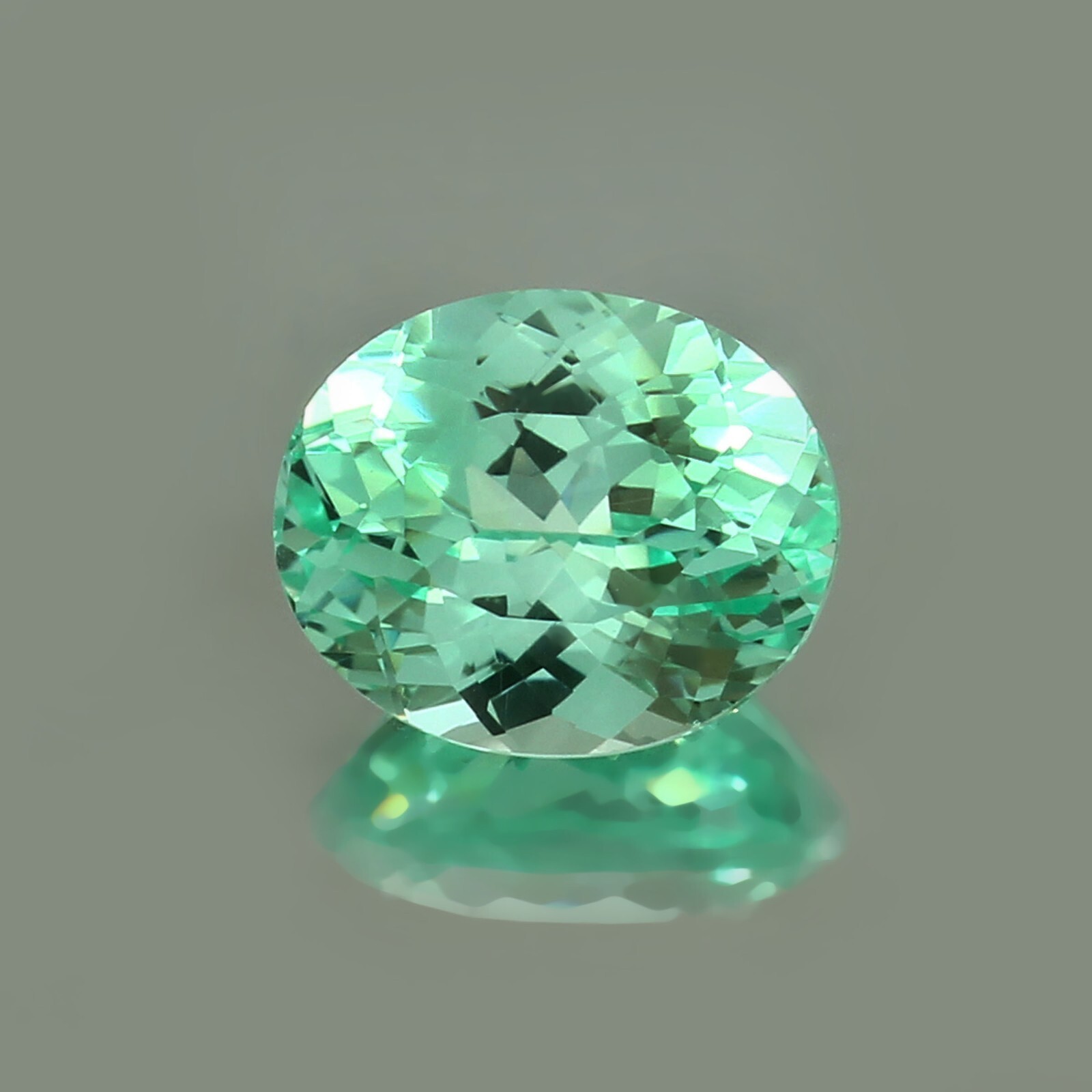 6.65 CT – AAA Natural Flawless Ceylon Green Sapphire Loose Oval Gemstone Cut
