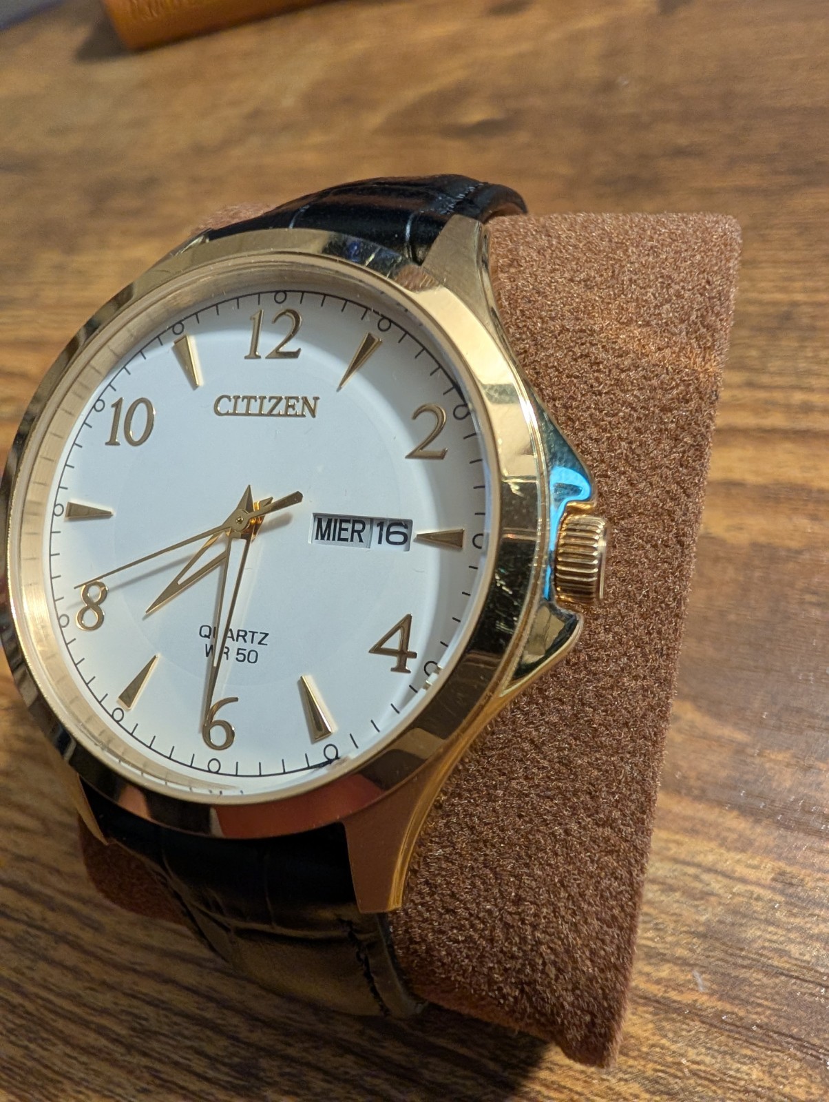 Citizen BF2003-25A Quartz Men’s Day/Date Gold Tone Case Black Leather 50m WR
