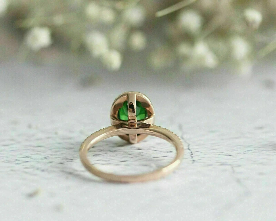 3.20Ct Oval Cut Lab-Created Green Emerald & Diamond Ring 14k Yellow Gold Finish