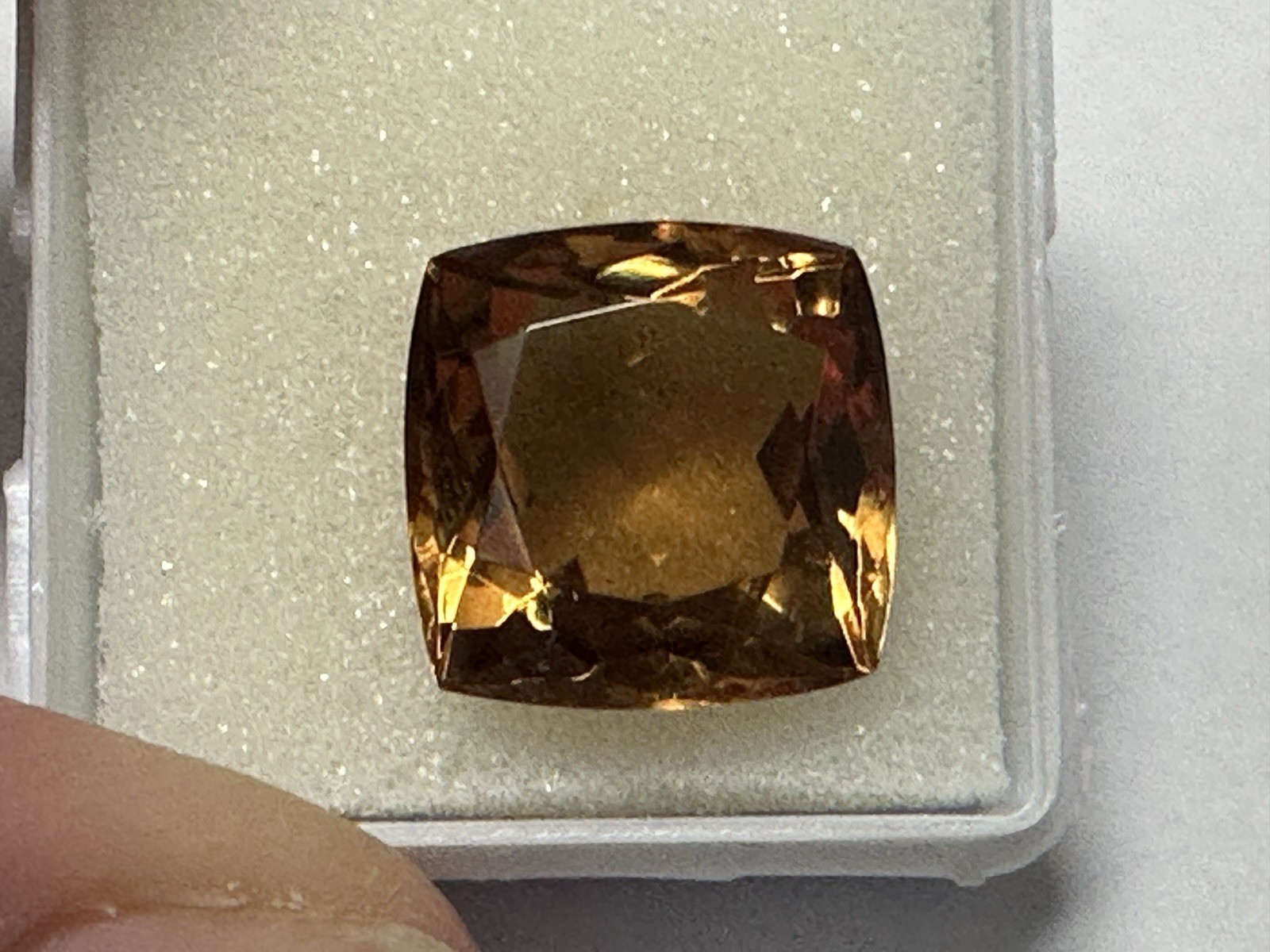 Natural Color-Change Zultanite 15.60Ct Cushion CERTIFIED Stunning Loose Gemstone