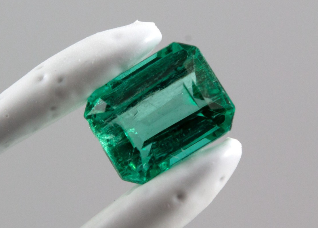 No Oil 5.5 X 4.3mm Emerald Cut Fine Natural Colombian Emerald Loose Gemstone VVS
