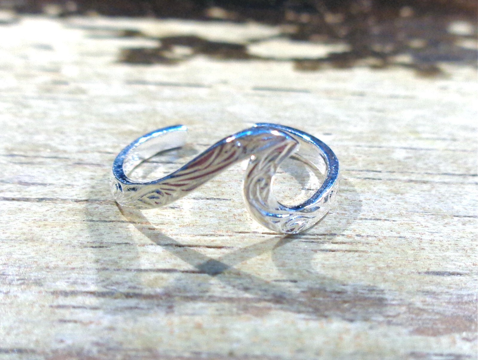 SOLID 925 SILVER ENGRAVED OCEAN SCROLLS HAWAIIAN BREAKING/CRESTING WAVE TOE RING