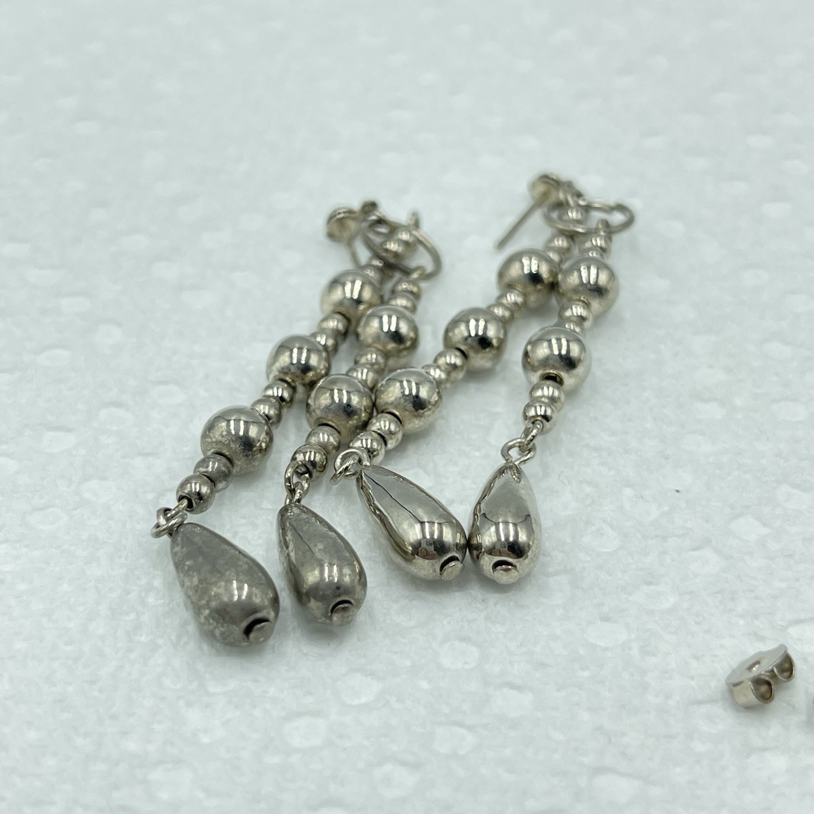 Dangle Pierced Earrings Silver Tone Ball/Beaded