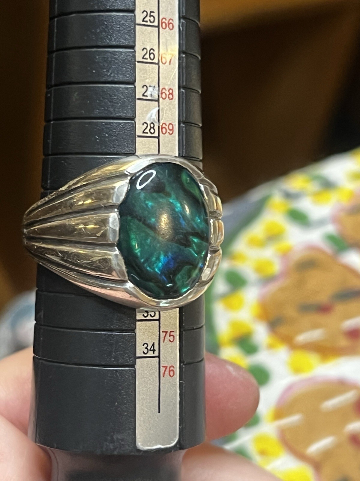 Vintage Sterling Silver Paua Shell Cabochon Ring Sz 14 Heavy 16g Fluted Shoulder