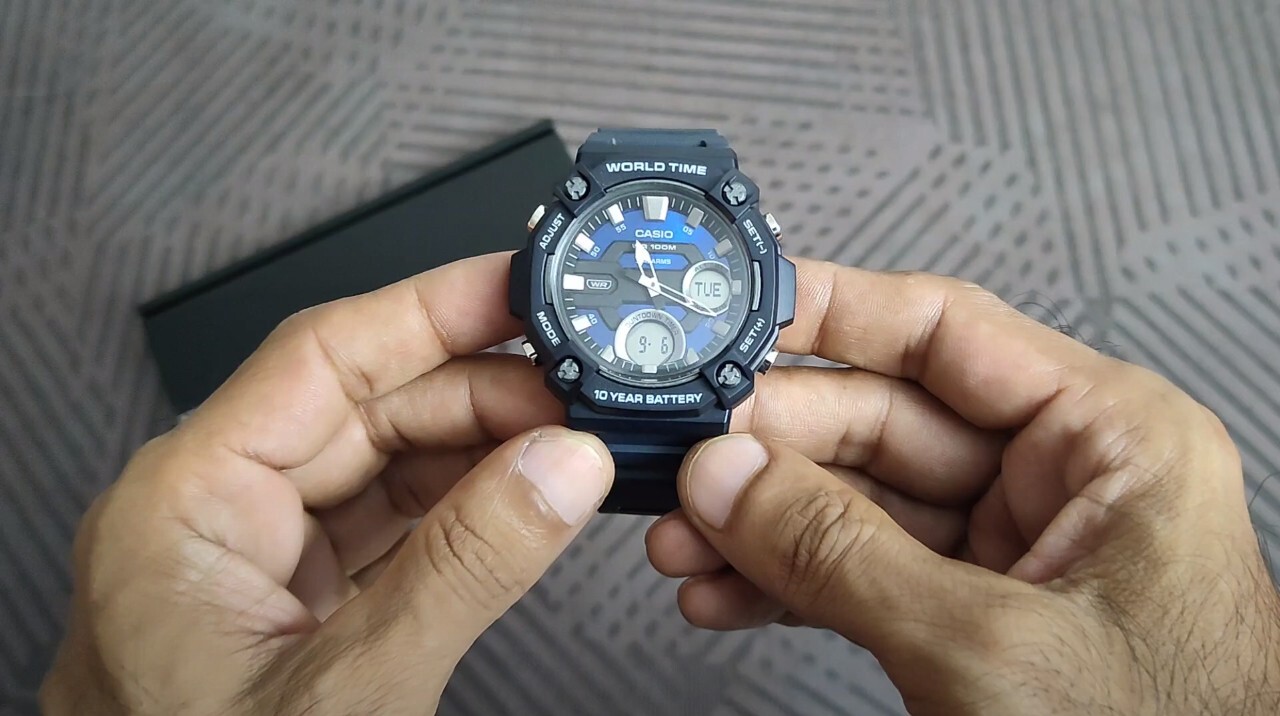 Casio AEQ120W-2AV, Digital/Analog, 3 Alarms, 10 Year Battery, Resin, World Time
