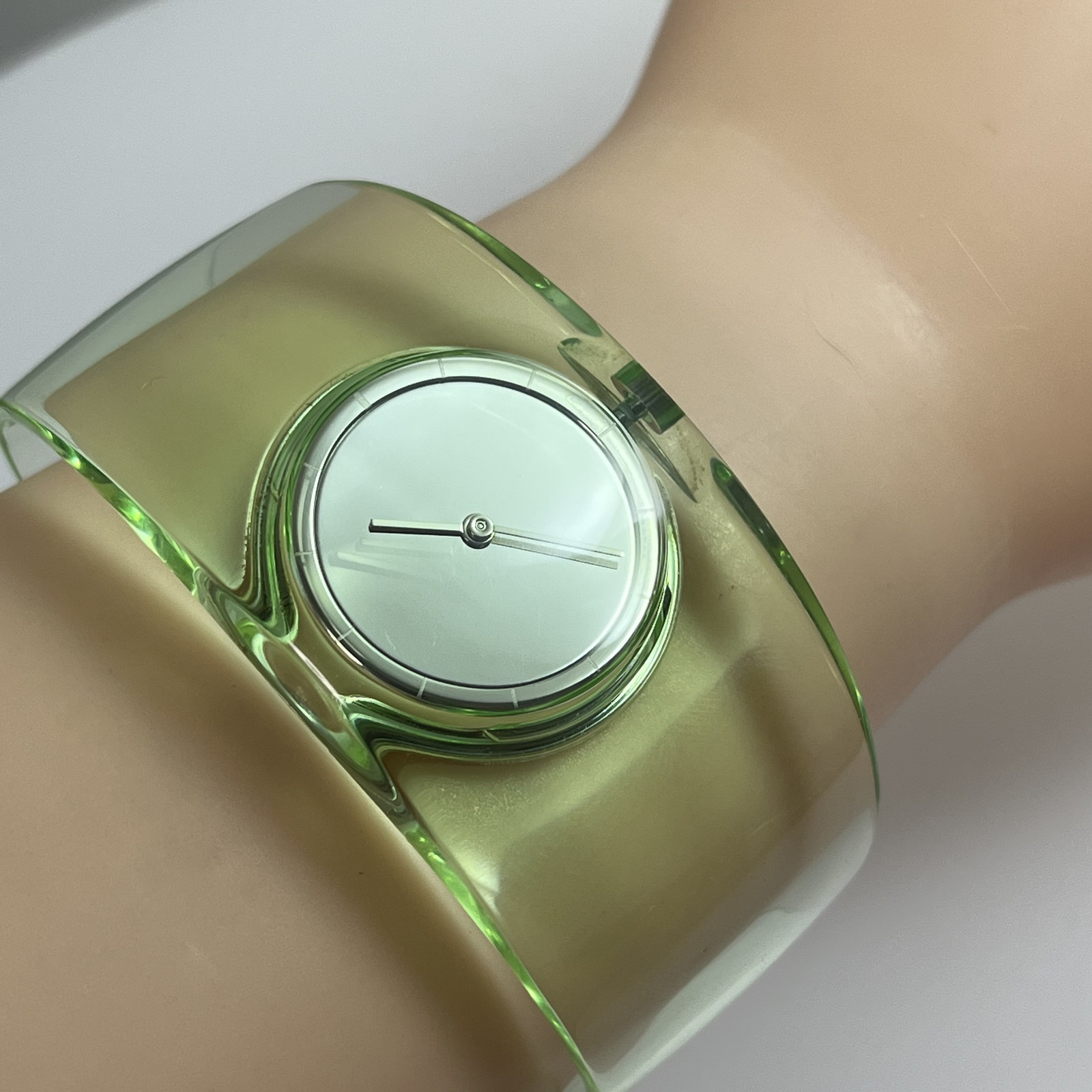 Seiko Issey Miyake O NY0W001 Tokujin Yoshioka Qz Light Green Bungle Case #B779
