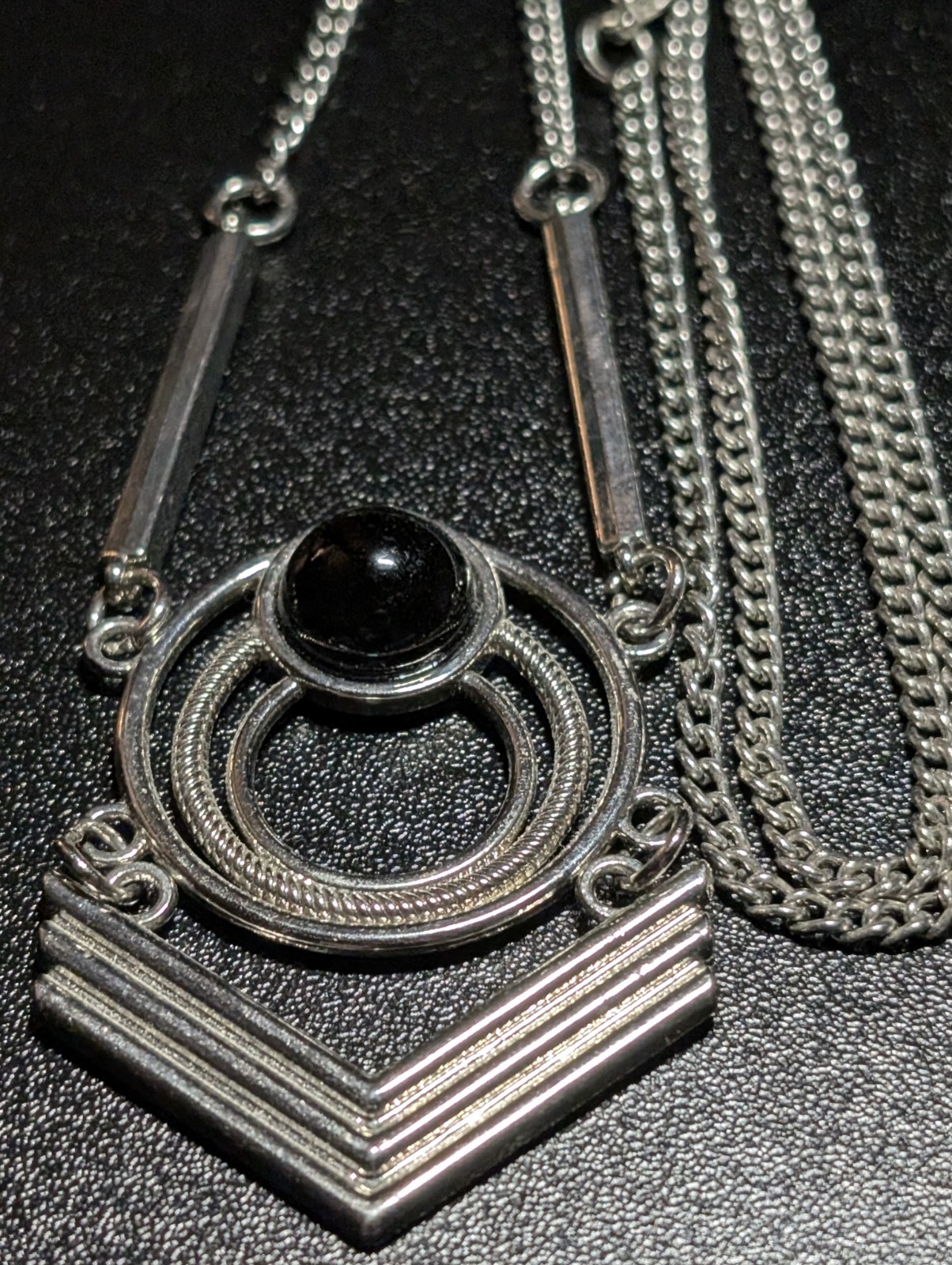 Vintage Art Deco Geometric Chevron Pendant Necklace Silver Tone Black Onyx Style