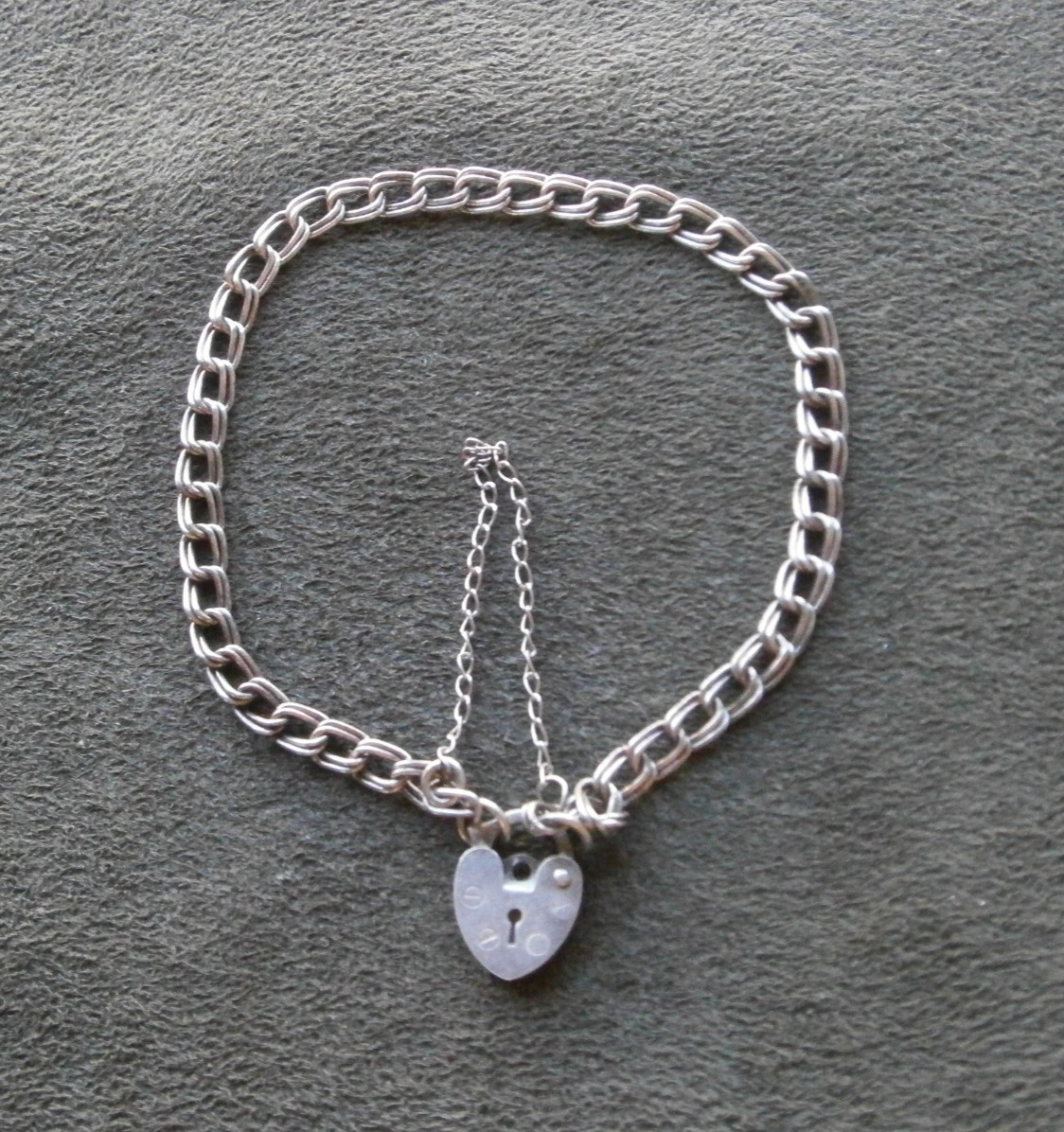 Dainty Double Curb Link Vtg Sterling Silver Small Padlock Bracelet 7.25″ ~ 4.7g