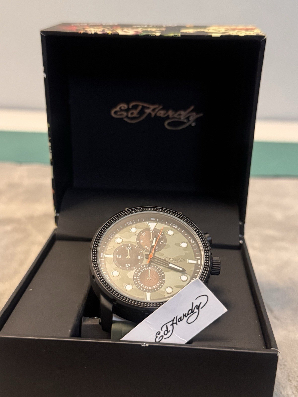 Ed Hardy Men’s Quartz Chronograph 24-Hour 44-47.9mm Camo Dial Green Strap w/ Box