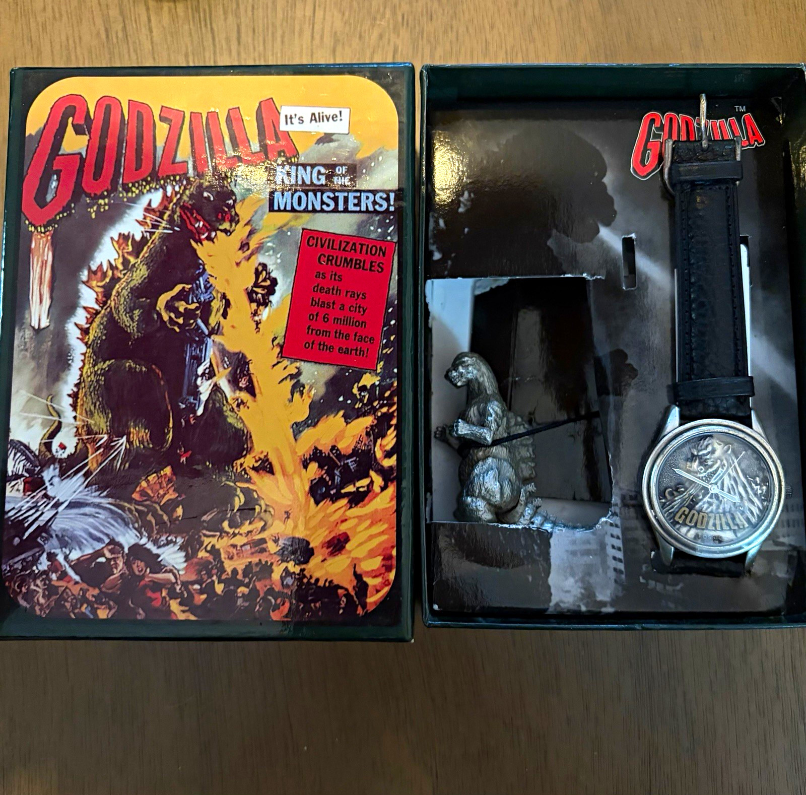 1995 Fossil Godzilla Limited Edition Watch #0767/1000 w/ Box, Figurine, & COA