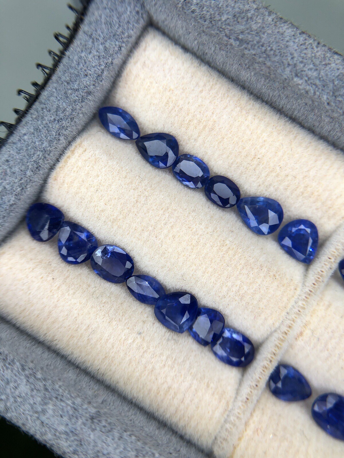 7.35 Carat Exquisite Natural Sapphire lot For Jewelry, 4.5×3.5×1.5 mm roughly