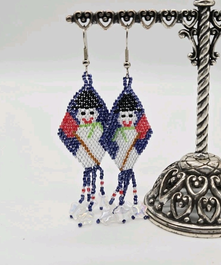 Snowman Seed Beaded Earrings Christmas Gift Party Handmade Festive 3.75 in