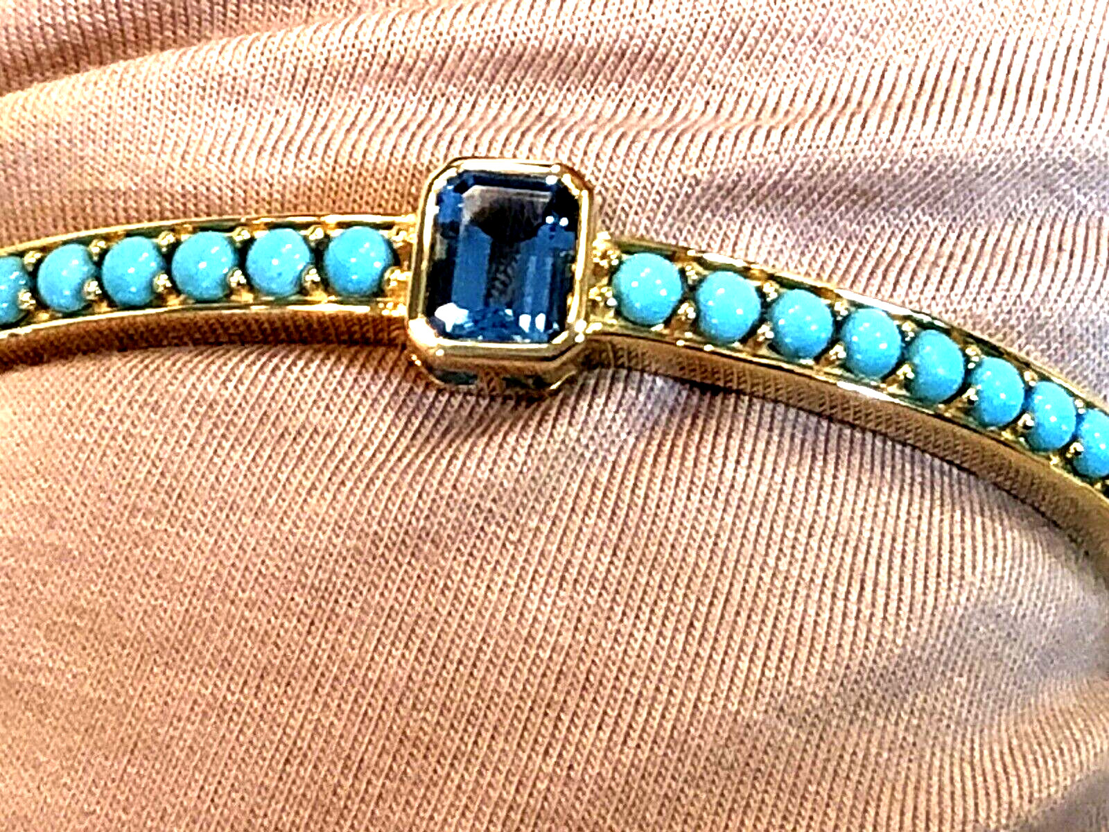 AFFINITY GEMS SWISS BLUE TOPAZ & SLEEPING BEAUTY TURQ. BANGLE, SMALL (M4121-23)