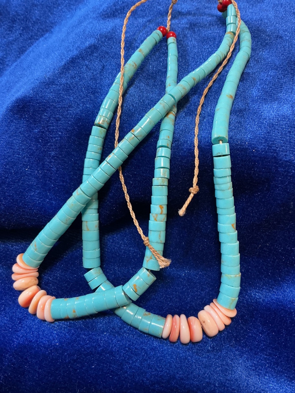 VINTAGE SOUTHWEST N . A. FAUX TURQUOISE JACKLAS