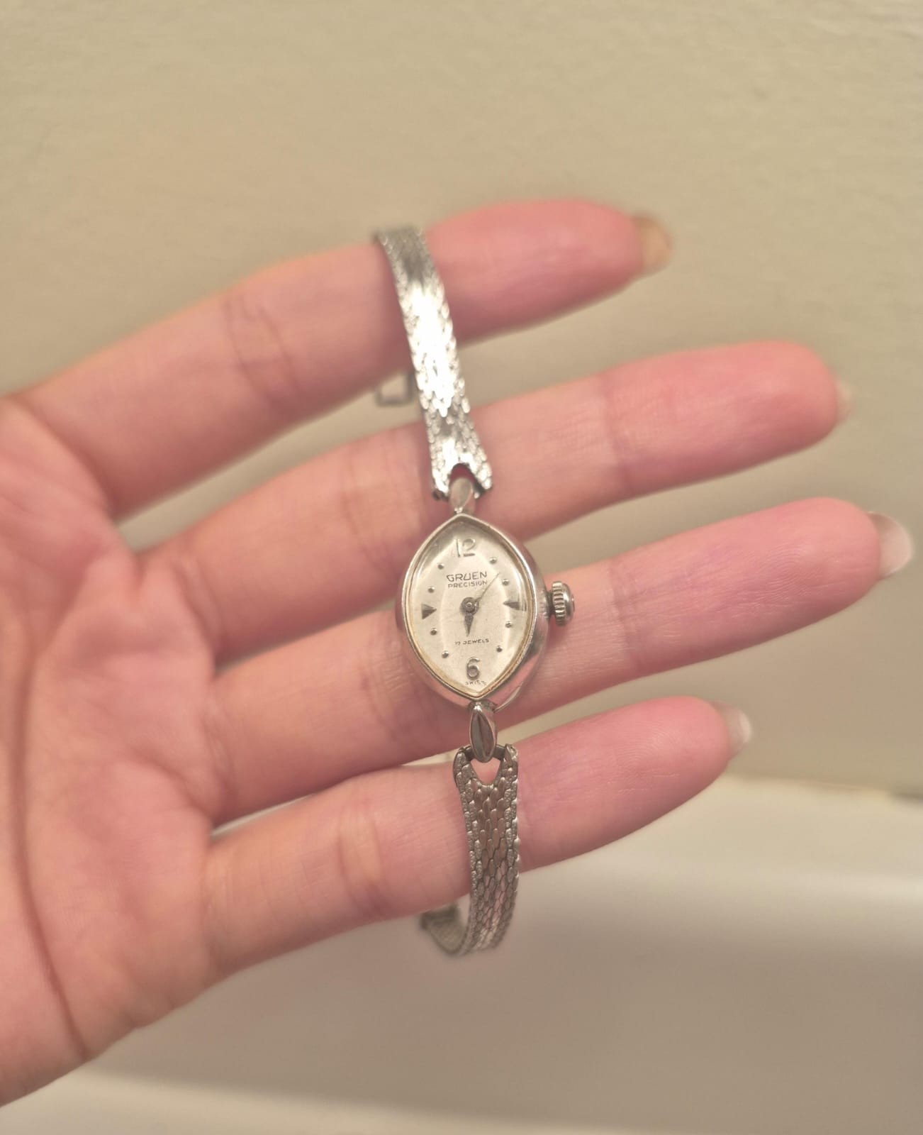Vintage GRUEN PRECISION 17 Jewels Ladies Watch 10K Gold Filled runs perfectly