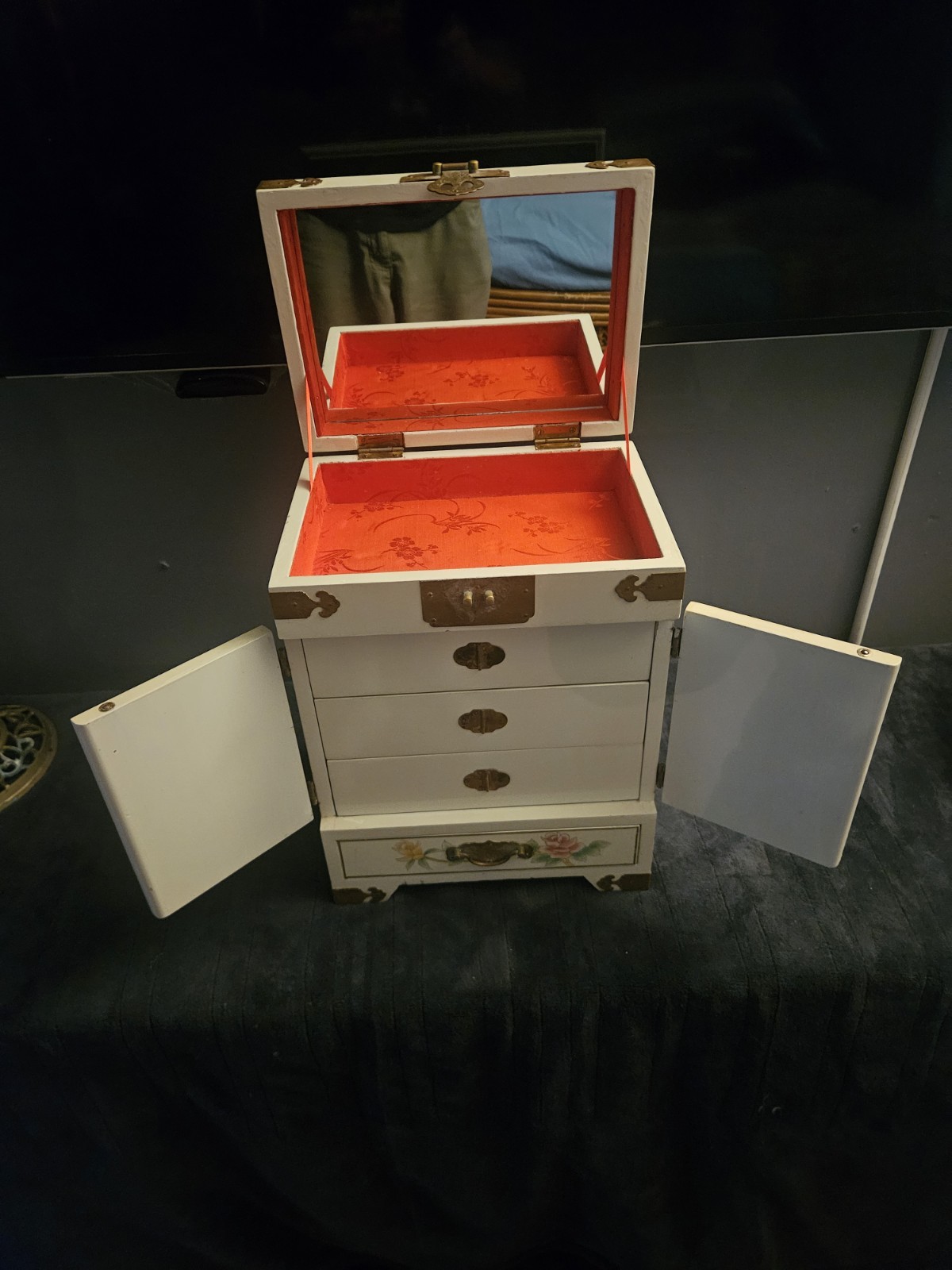 Large Vintage Jewelry Box Beige Oriental Jewelry Box Flowers Jewelry Box Storage