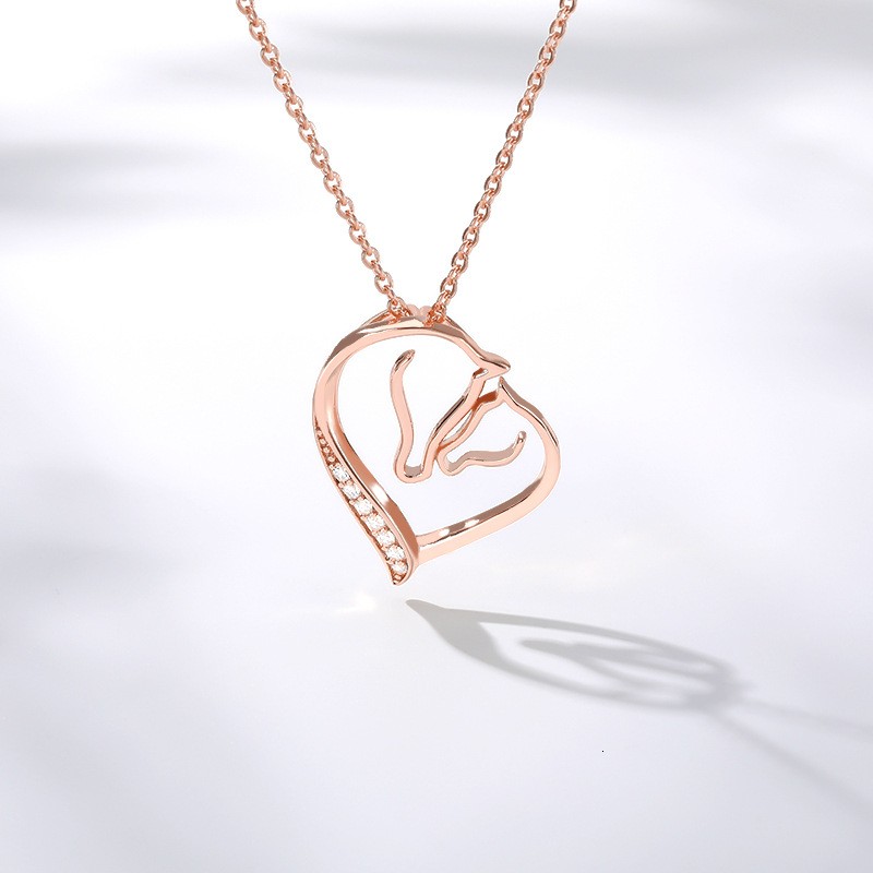 Zircon Necklace Classic Love Heart Pendant Necklace Women’s Heart Necklace