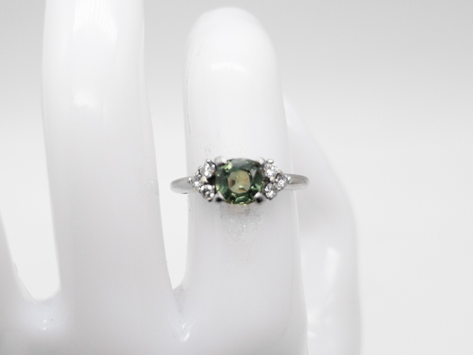 Vintage 1950s $5000 1.83ct Natural Green Sapphire VS H Diamond Platinum Ring 4g